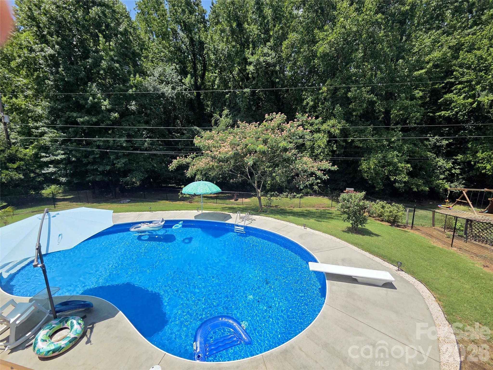 2413 Wedgewood Drive — Salisbury