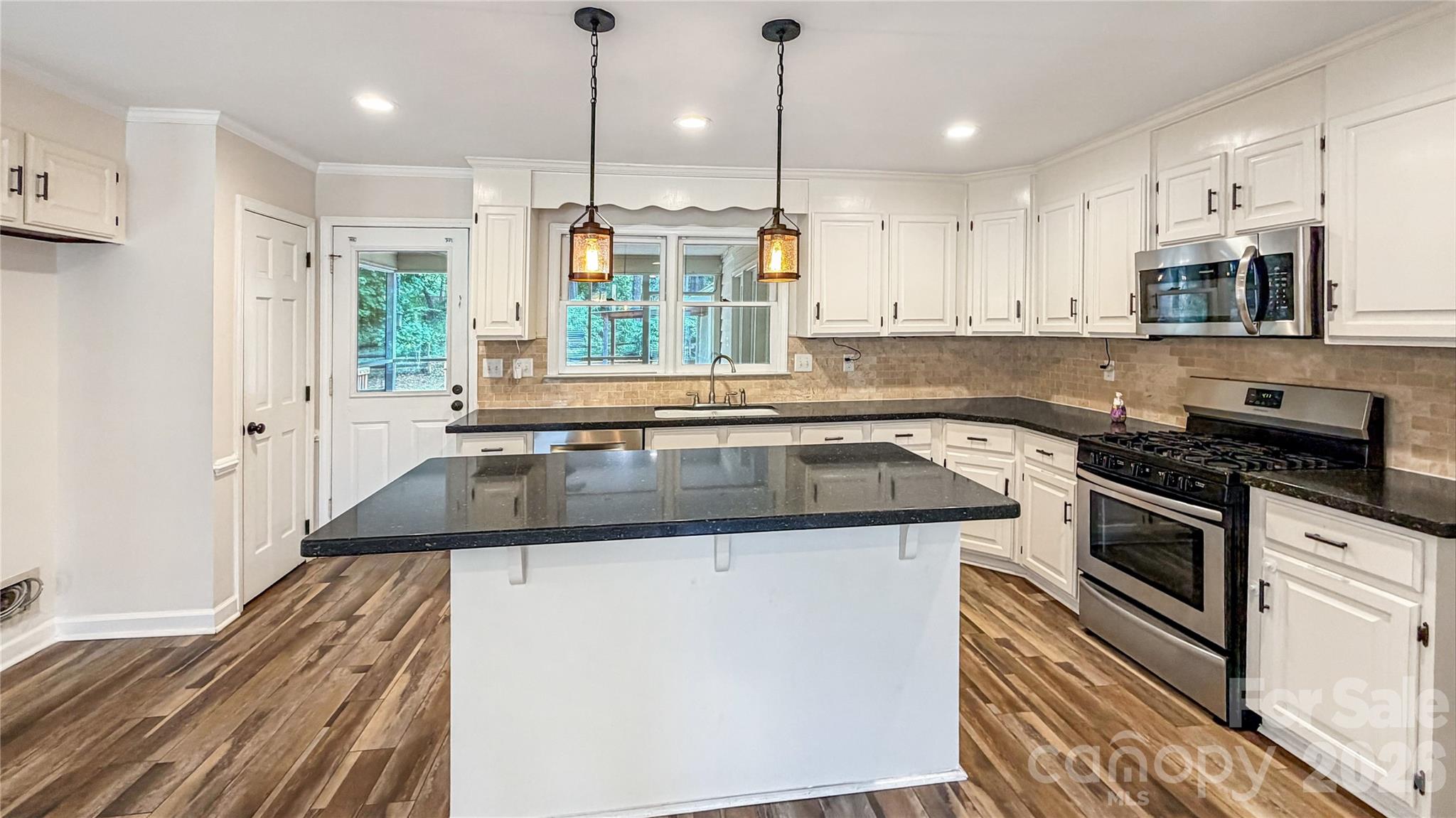 16539 Grapperhall Drive — Huntersville