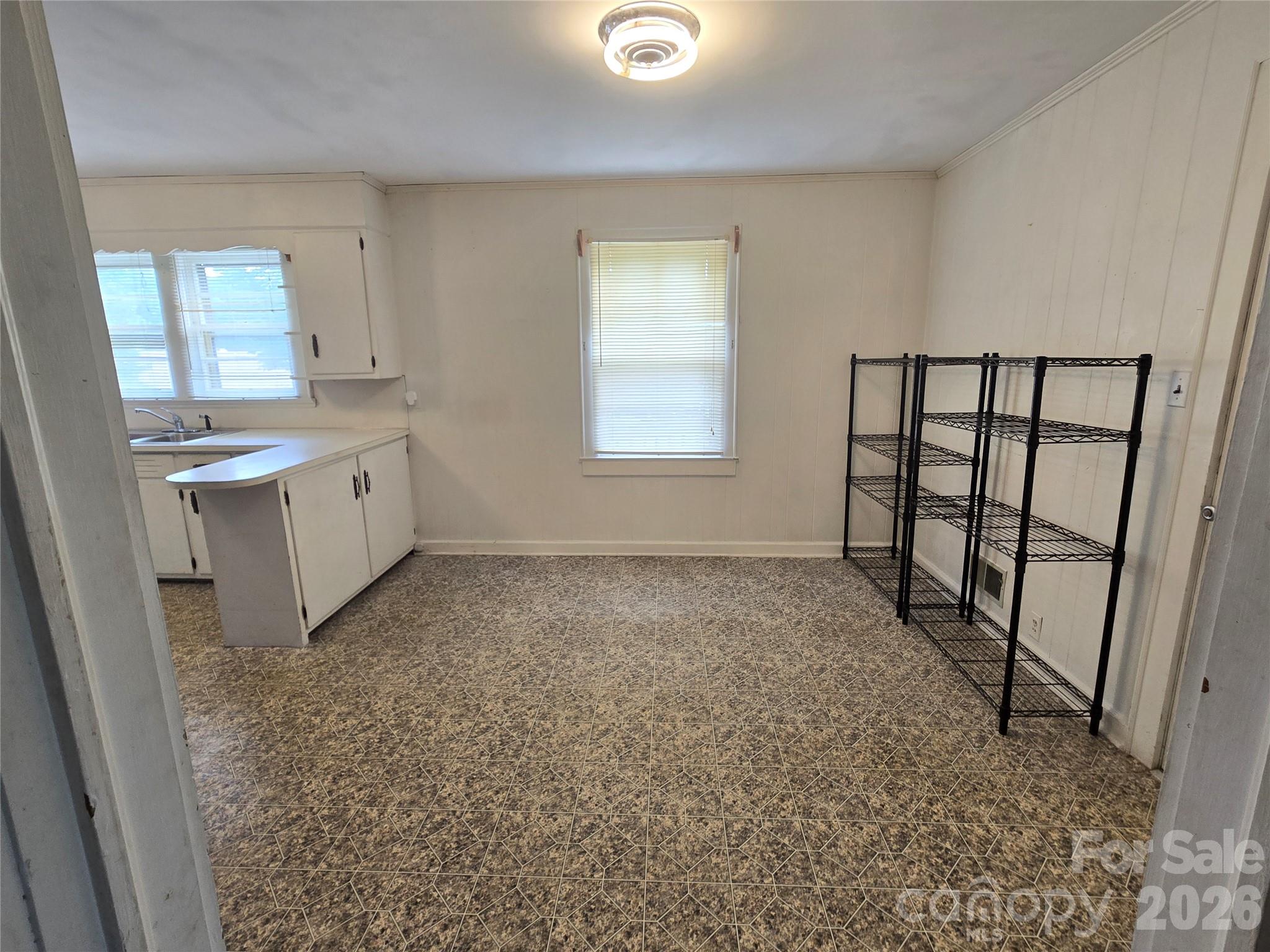 305 Oakland Avenue Avenue — Morganton