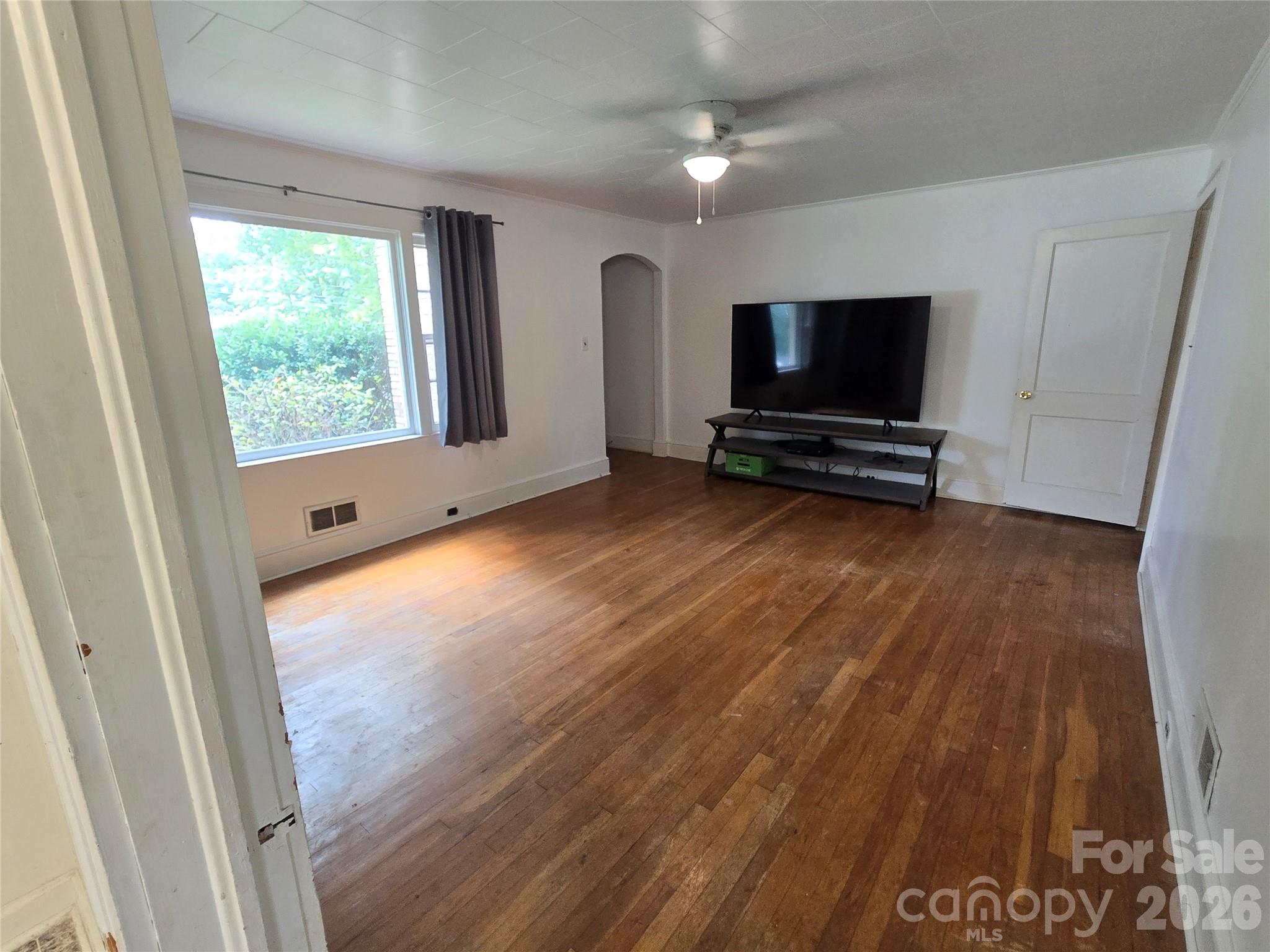 305 Oakland Avenue Avenue — Morganton