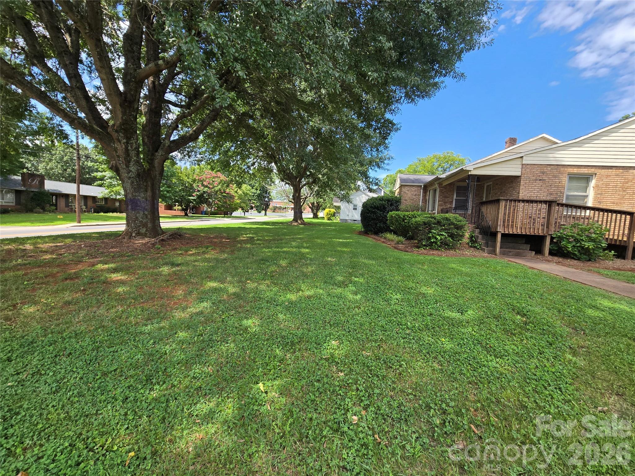 305 Oakland Avenue Avenue — Morganton
