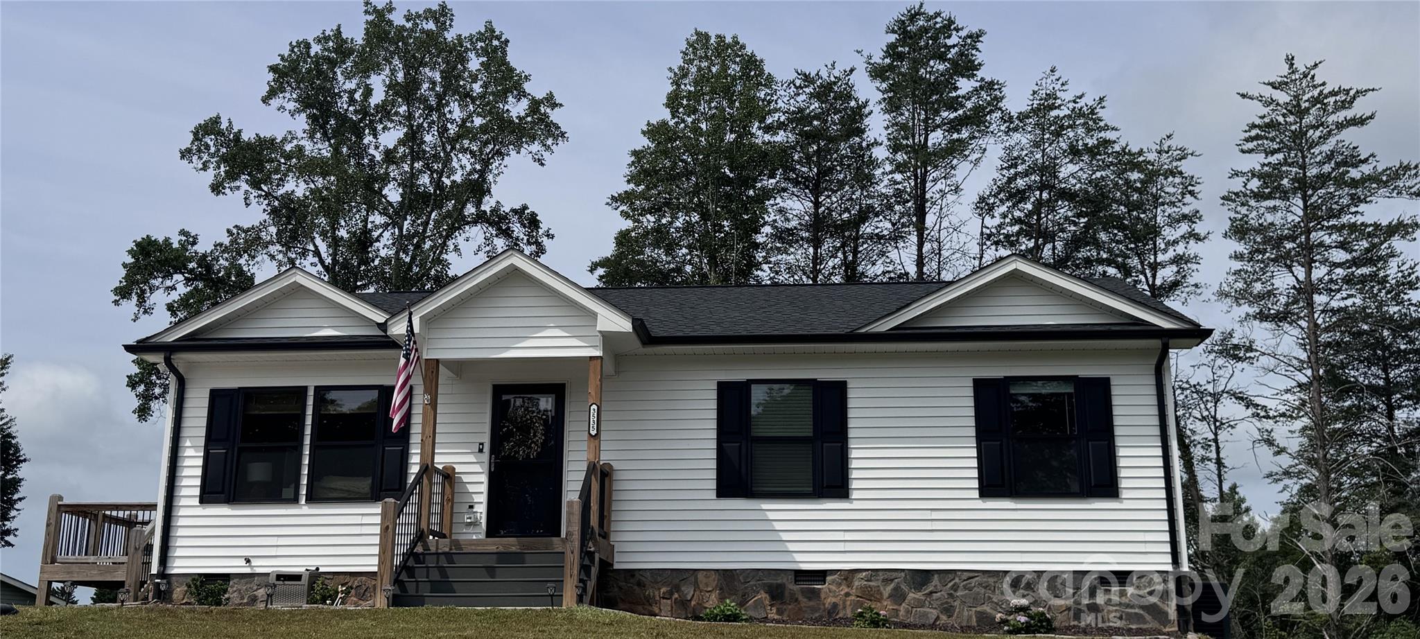 3535 High West Drive — Lenoir