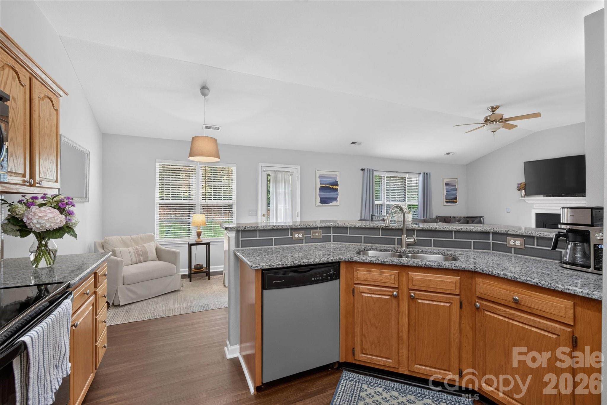 9407 Thatcher Hall Court — Charlotte