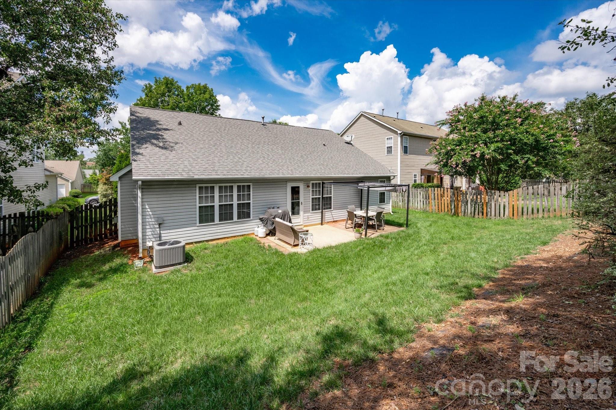 9407 Thatcher Hall Court — Charlotte
