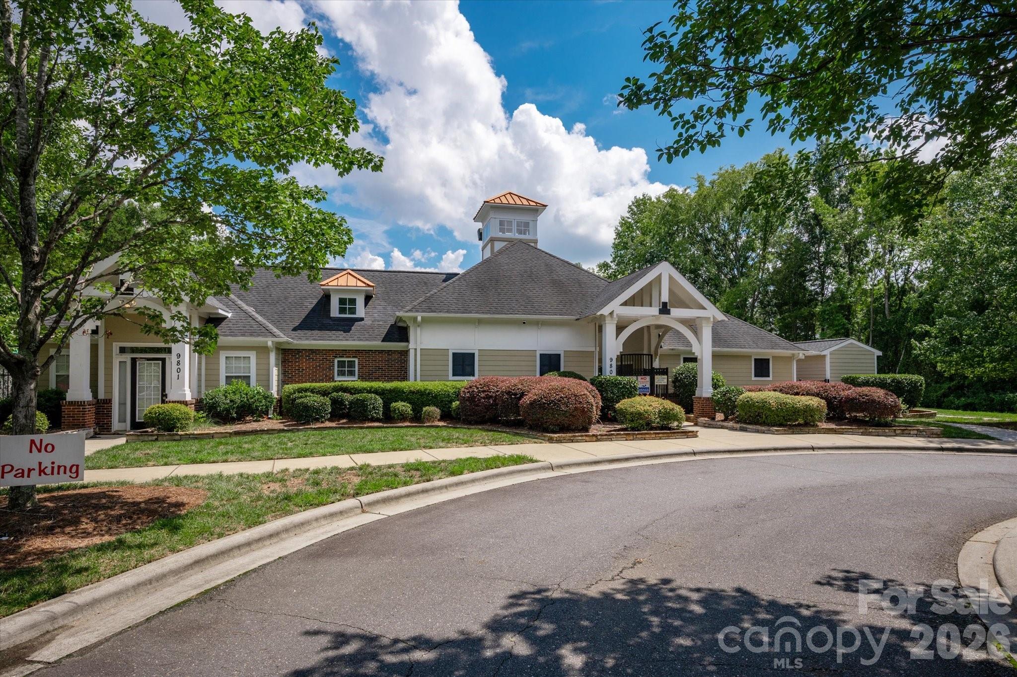 9407 Thatcher Hall Court — Charlotte