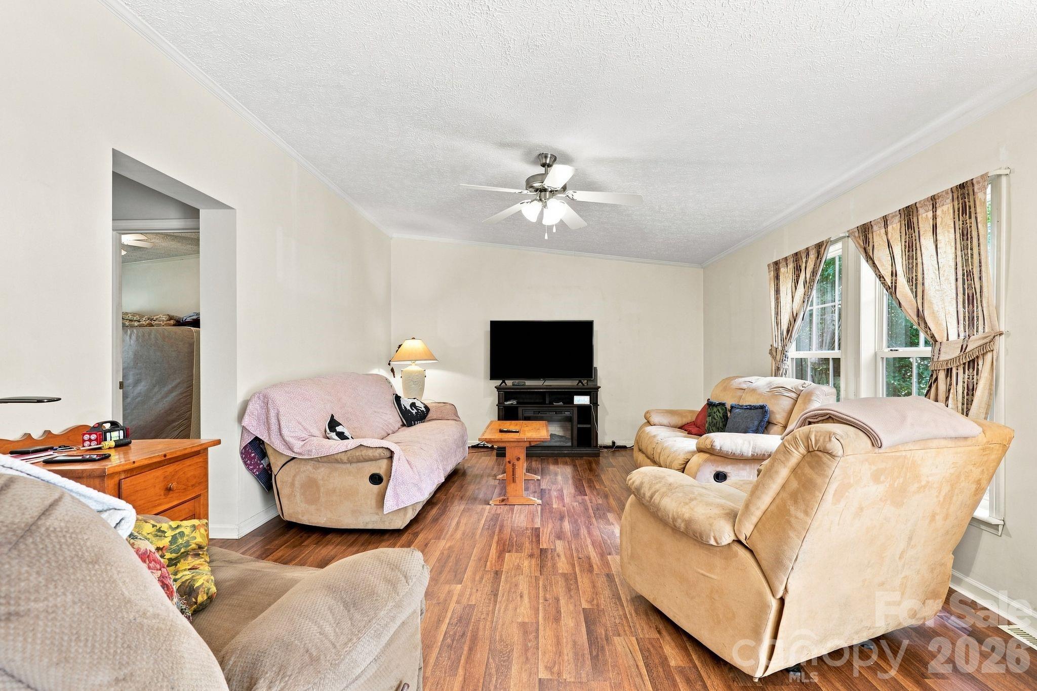 175 Riverfield Drive — Statesville