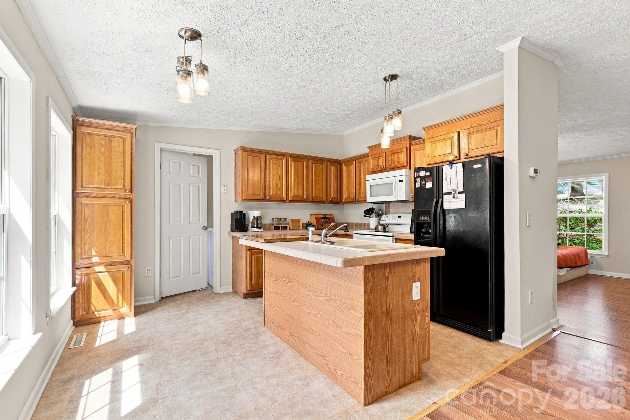 175 Riverfield Drive — Statesville