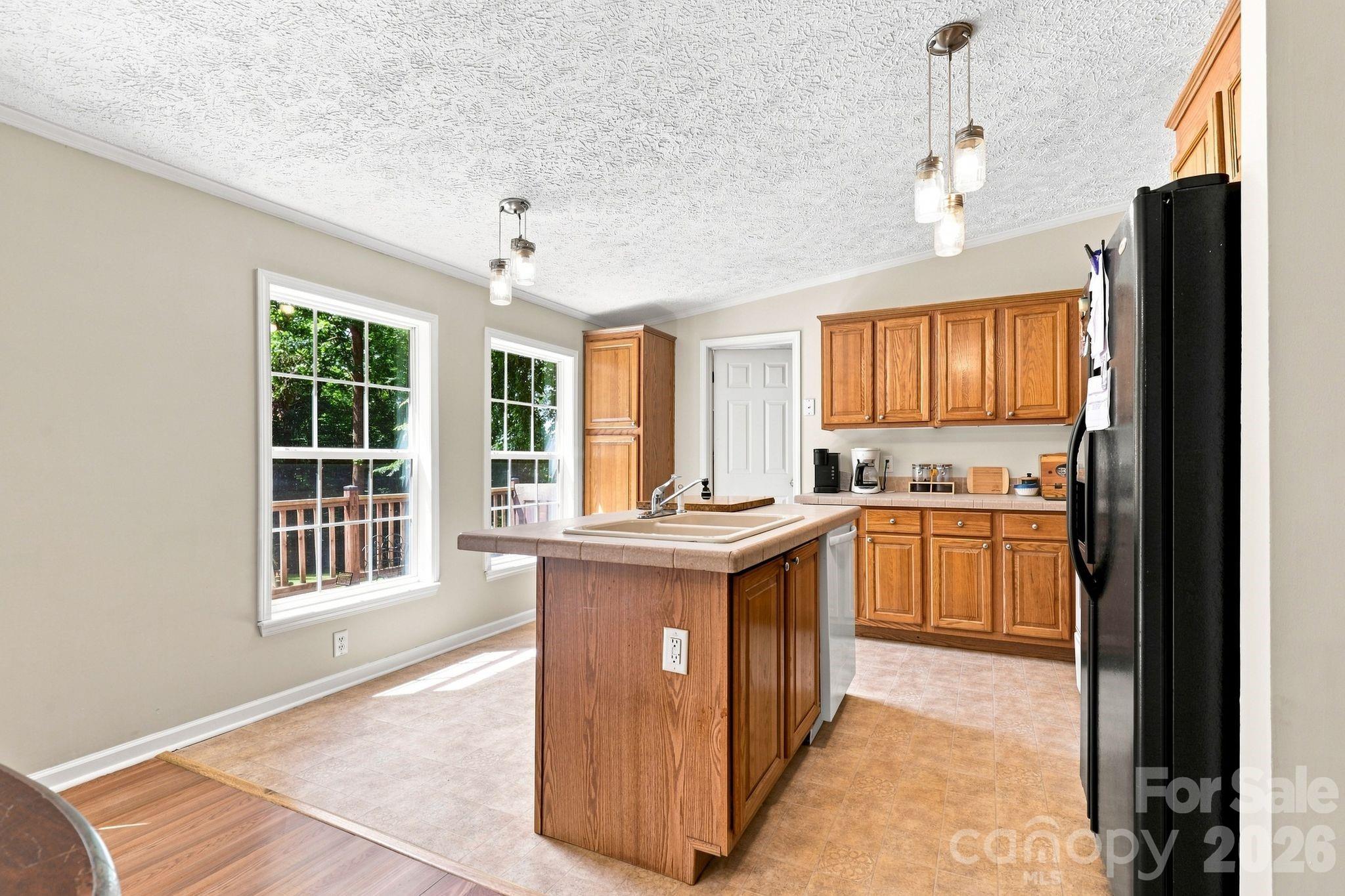 175 Riverfield Drive — Statesville
