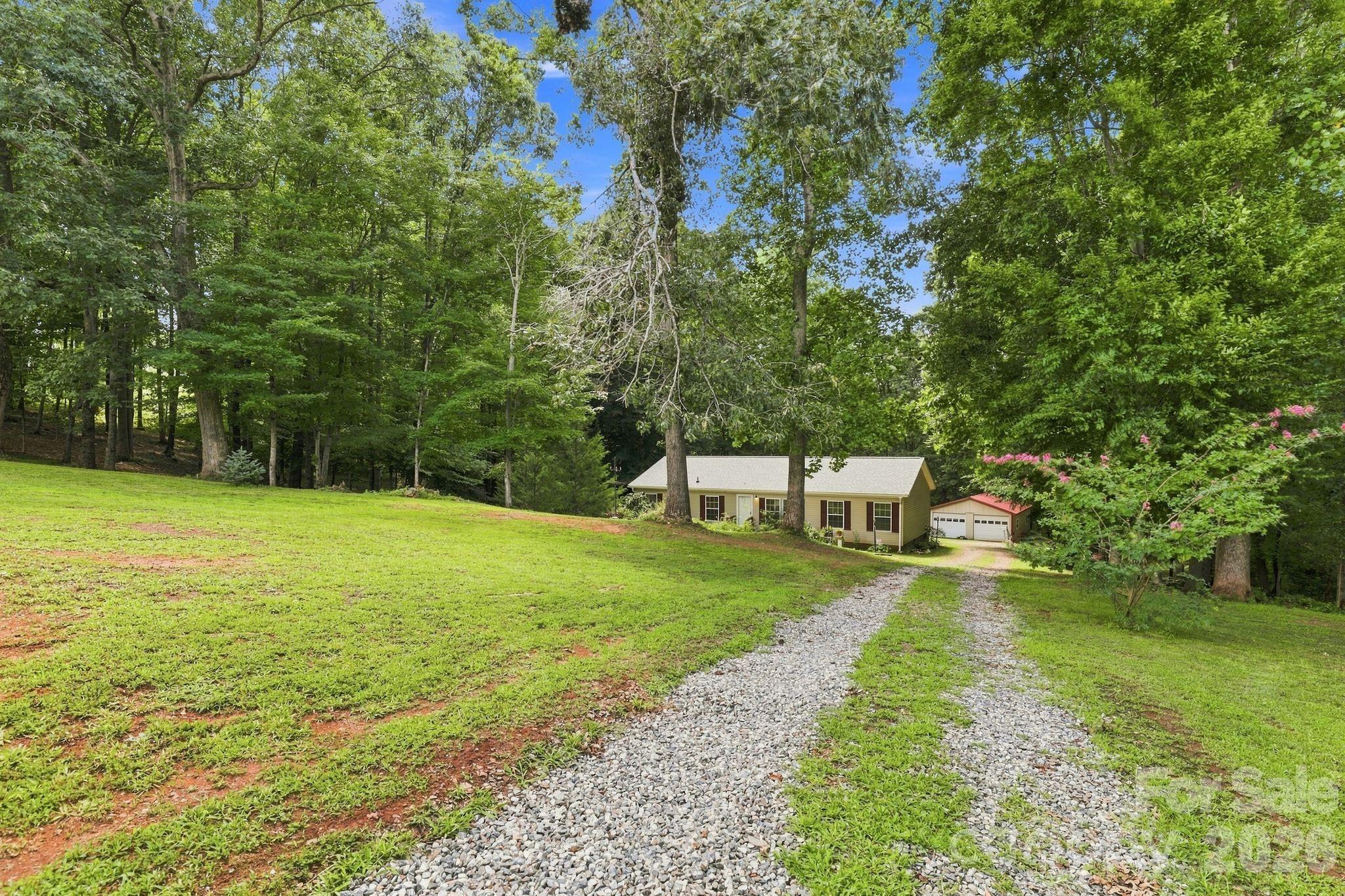 175 Riverfield Drive — Statesville