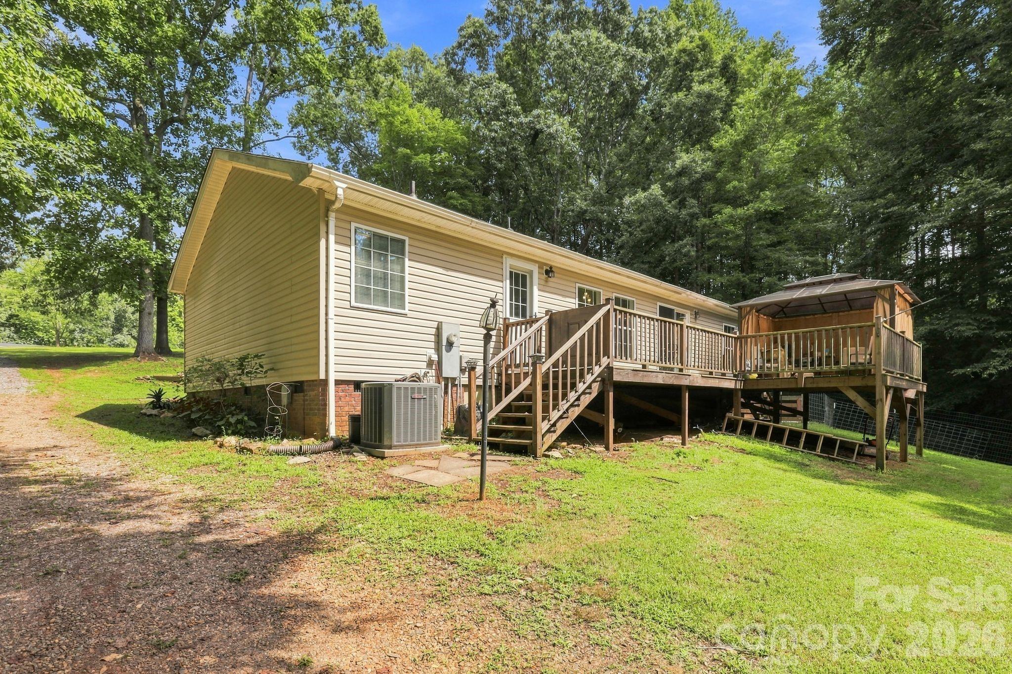 175 Riverfield Drive — Statesville