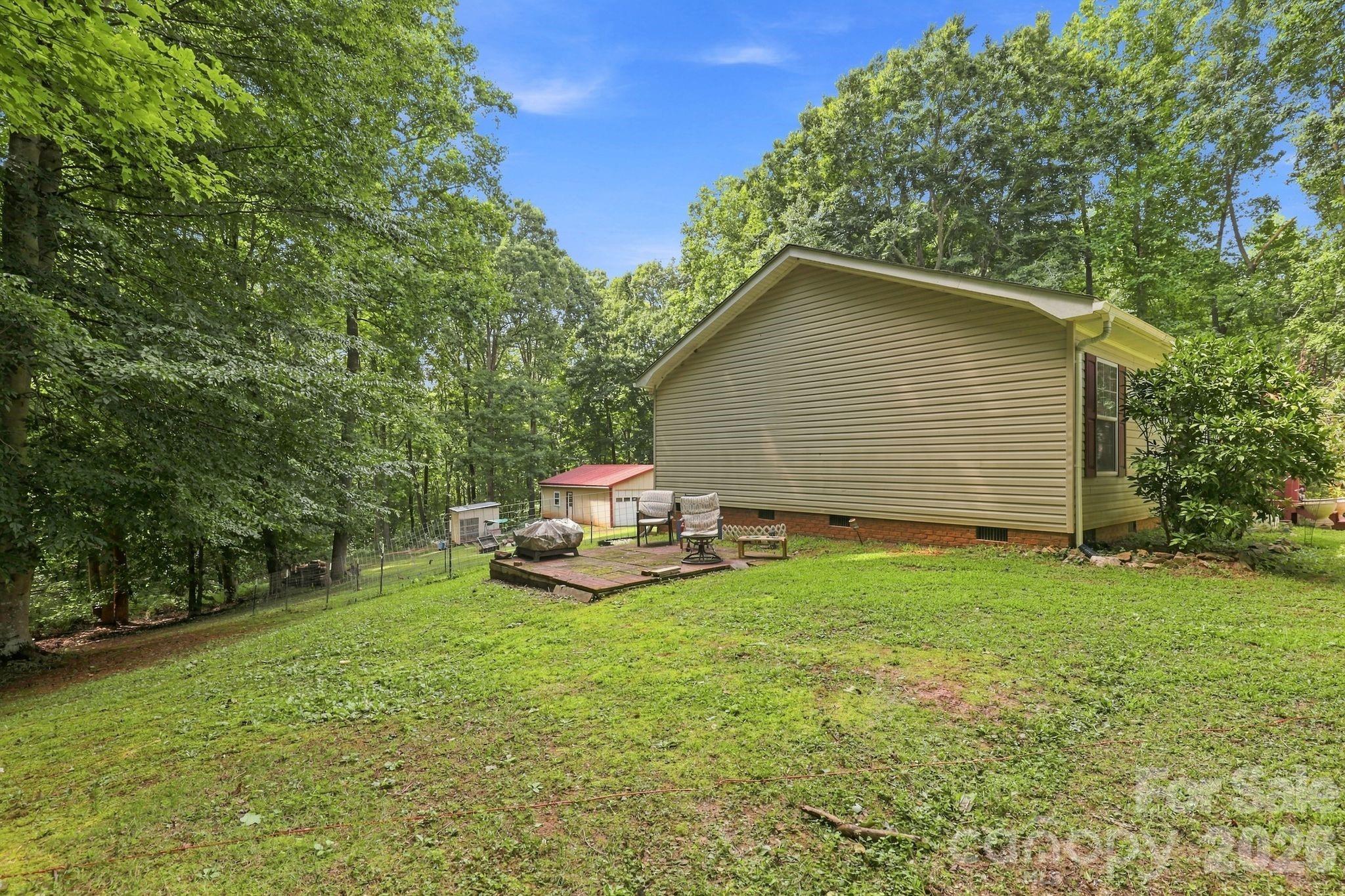 175 Riverfield Drive — Statesville