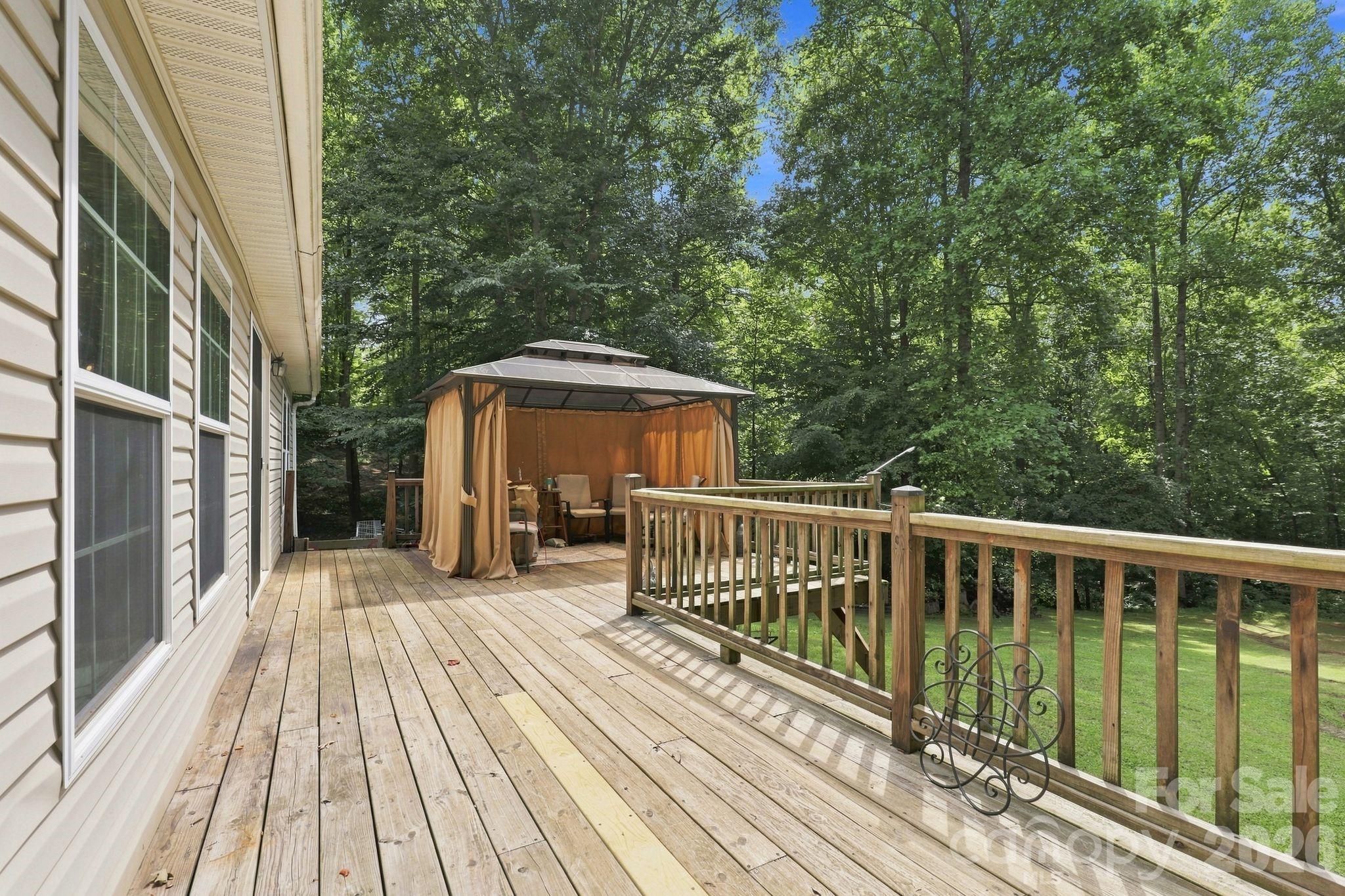 175 Riverfield Drive — Statesville
