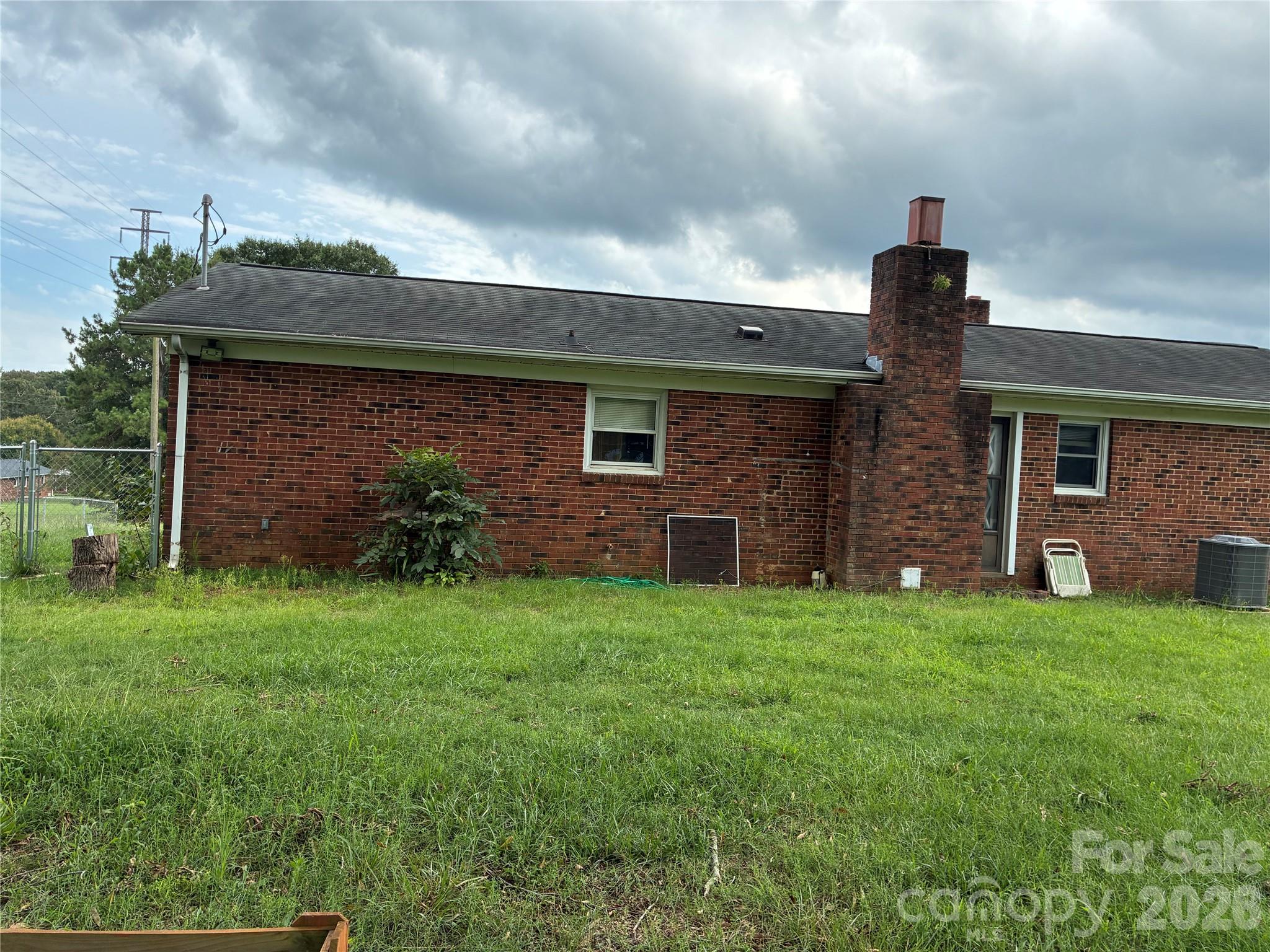 6102 Len Drive — Shelby