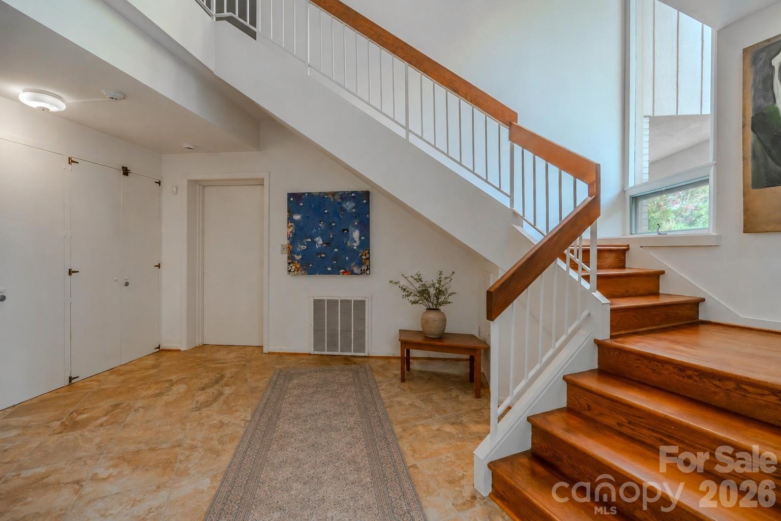 1225 Hogback Mountain Road — Tryon