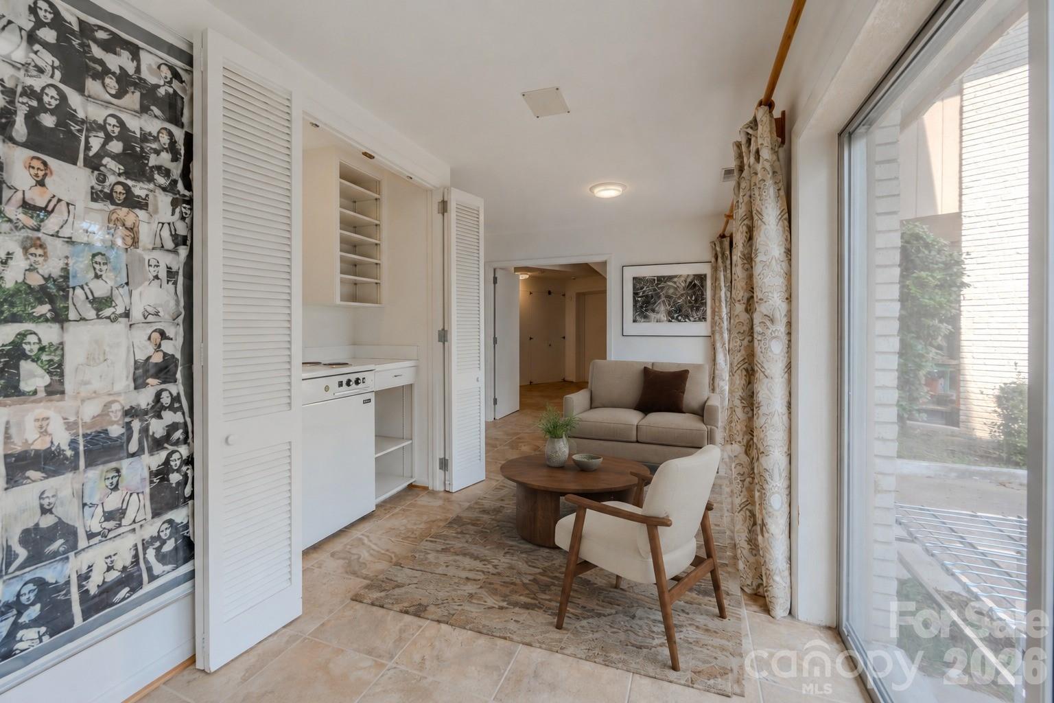 1225 Hogback Mountain Road — Tryon