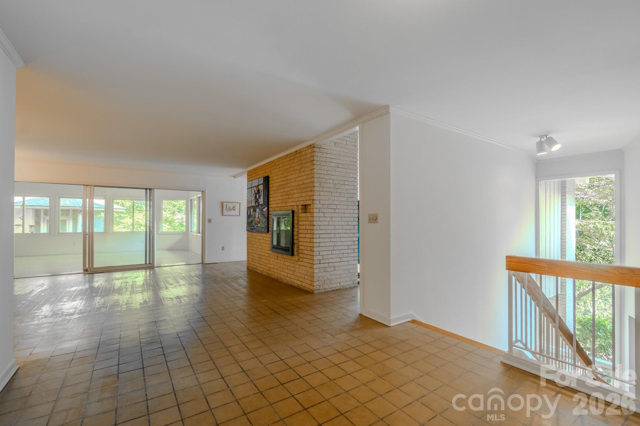 1225 Hogback Mountain Road — Tryon