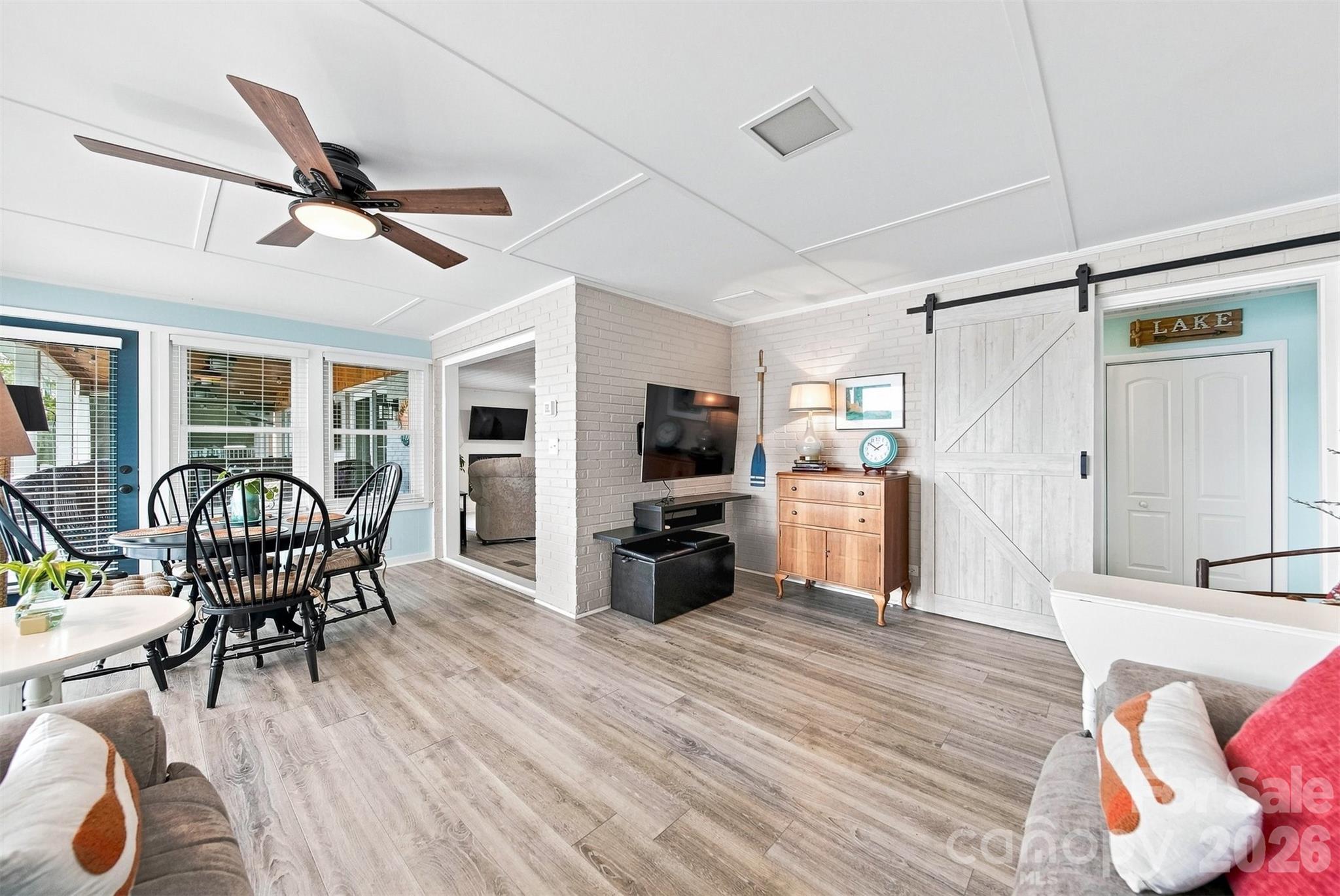 220 Lakeshore Lane — Taylorsville