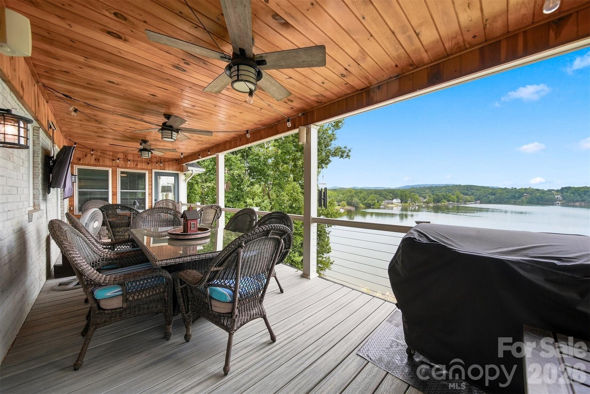 220 Lakeshore Lane — Taylorsville