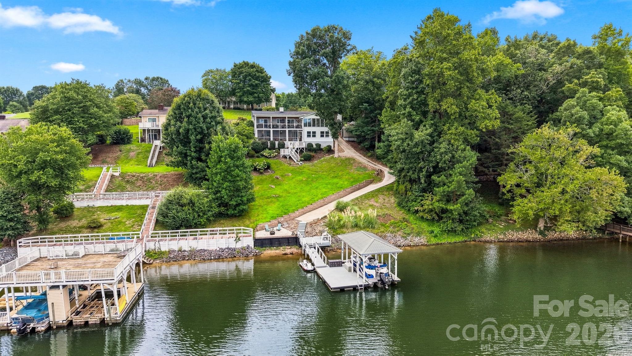 220 Lakeshore Lane — Taylorsville