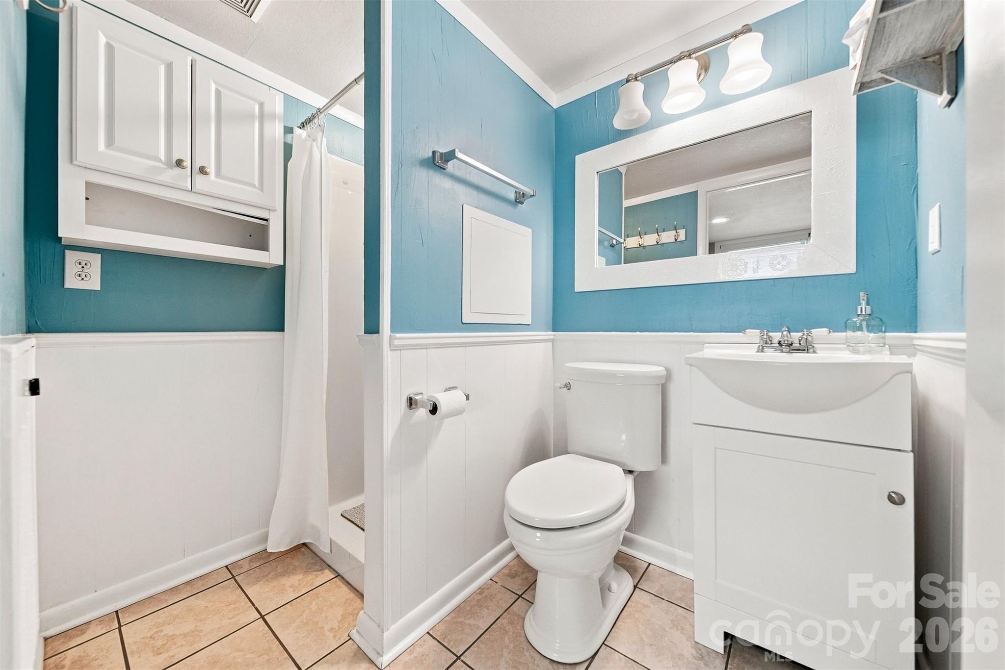 220 Lakeshore Lane — Taylorsville