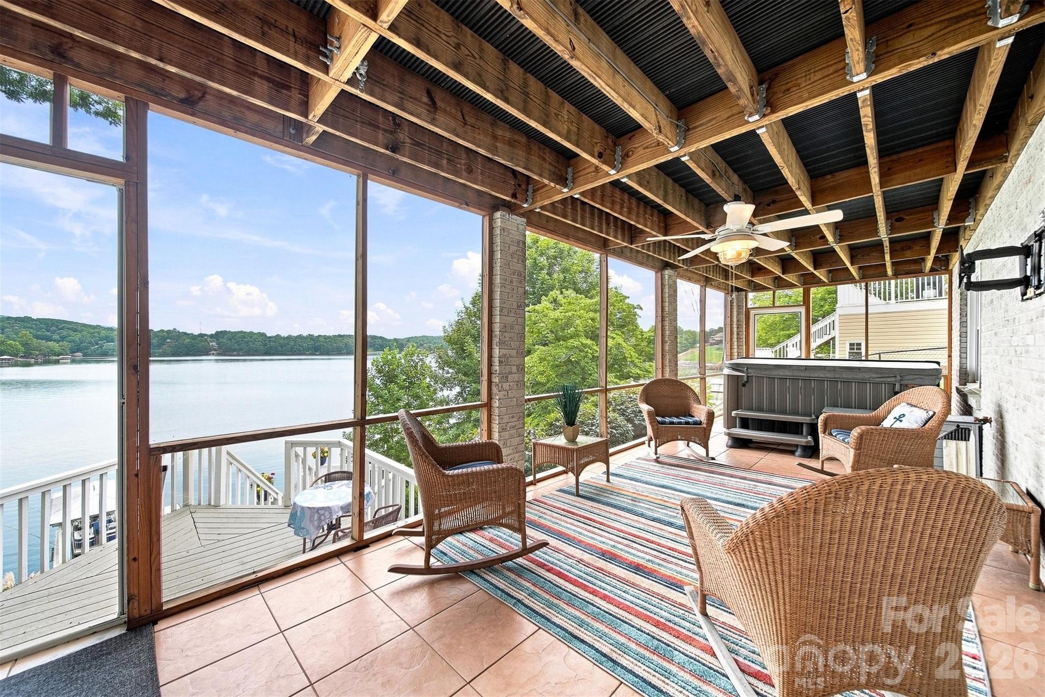 220 Lakeshore Lane — Taylorsville