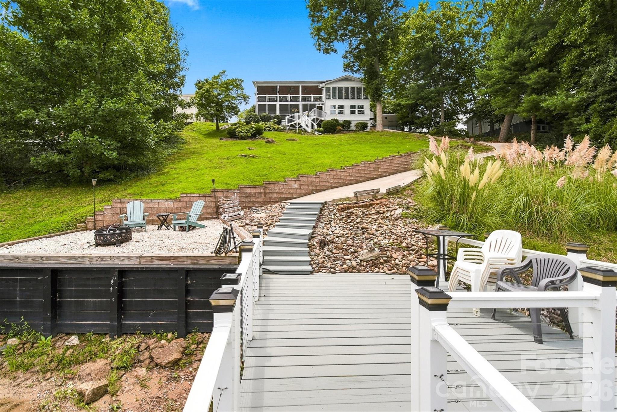 220 Lakeshore Lane — Taylorsville