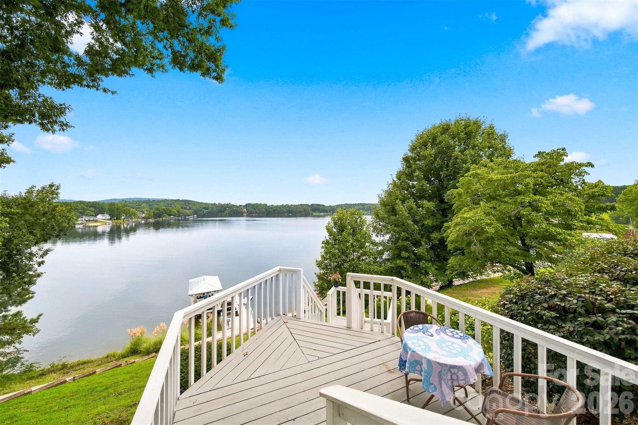 220 Lakeshore Lane — Taylorsville