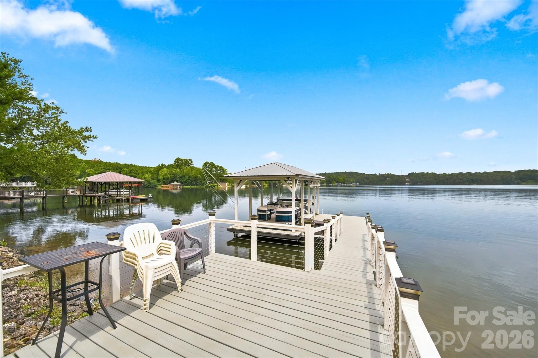 220 Lakeshore Lane — Taylorsville