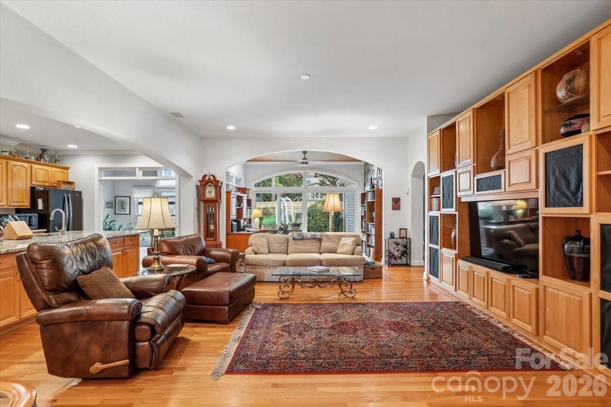351 Catalina Drive — Mooresville