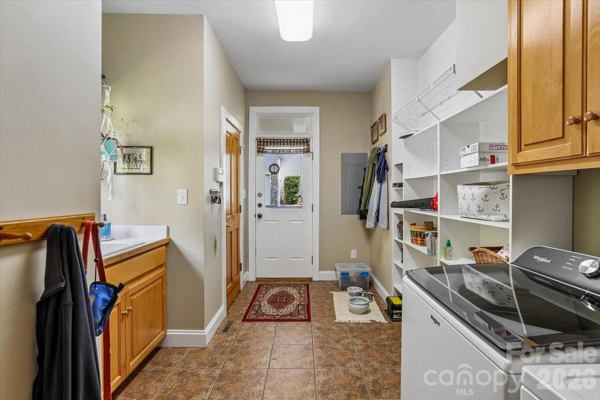 351 Catalina Drive — Mooresville