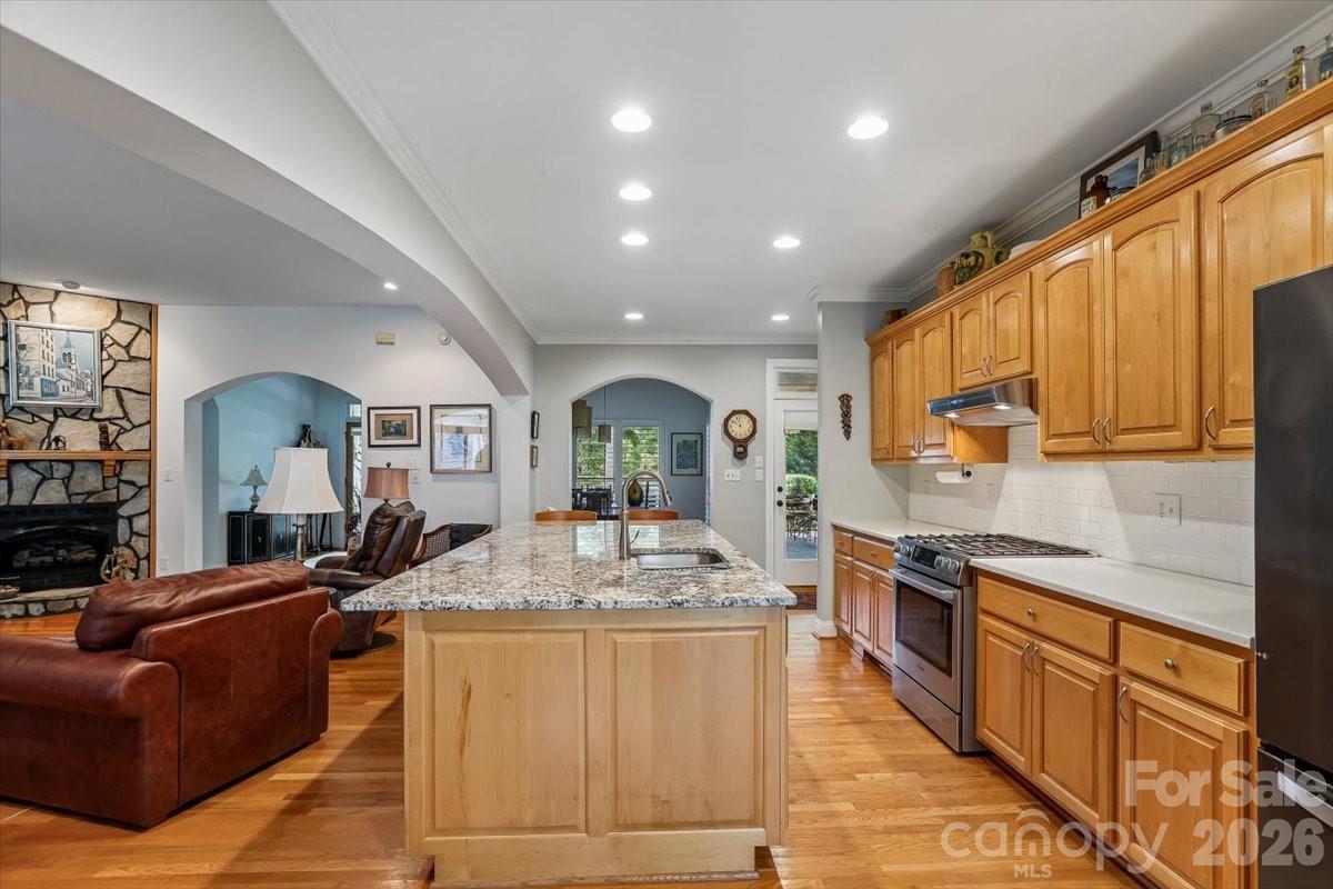 351 Catalina Drive — Mooresville
