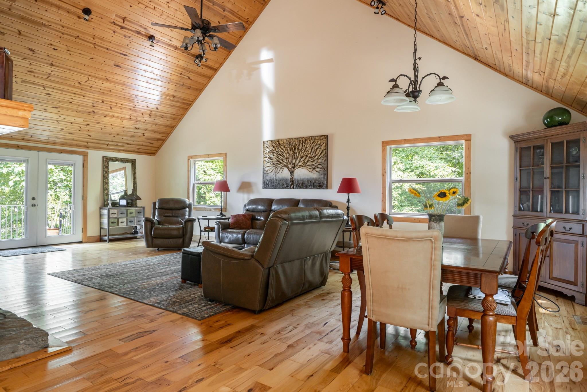 219 Echo Mountain View Road — Fairview