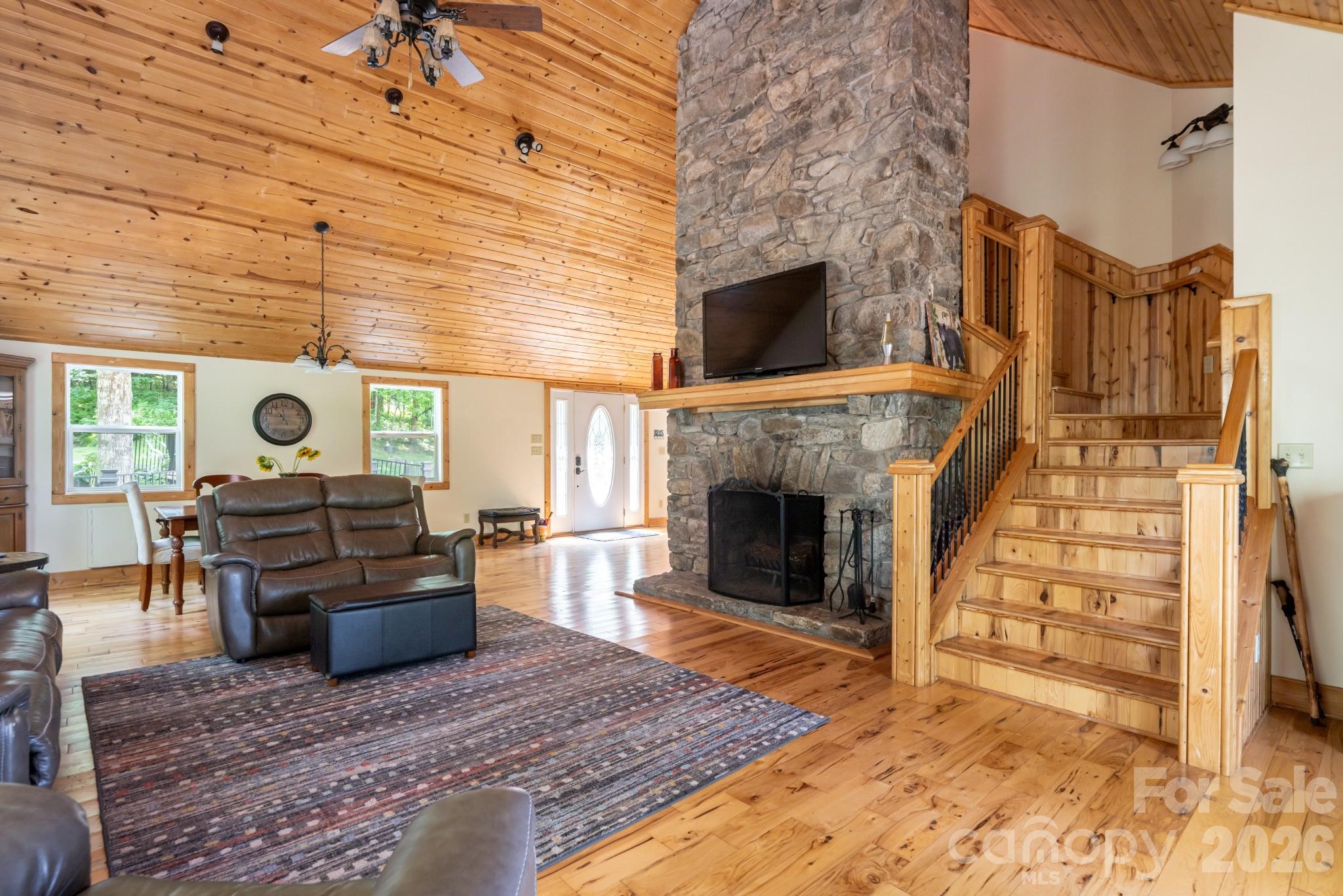 219 Echo Mountain View Road — Fairview