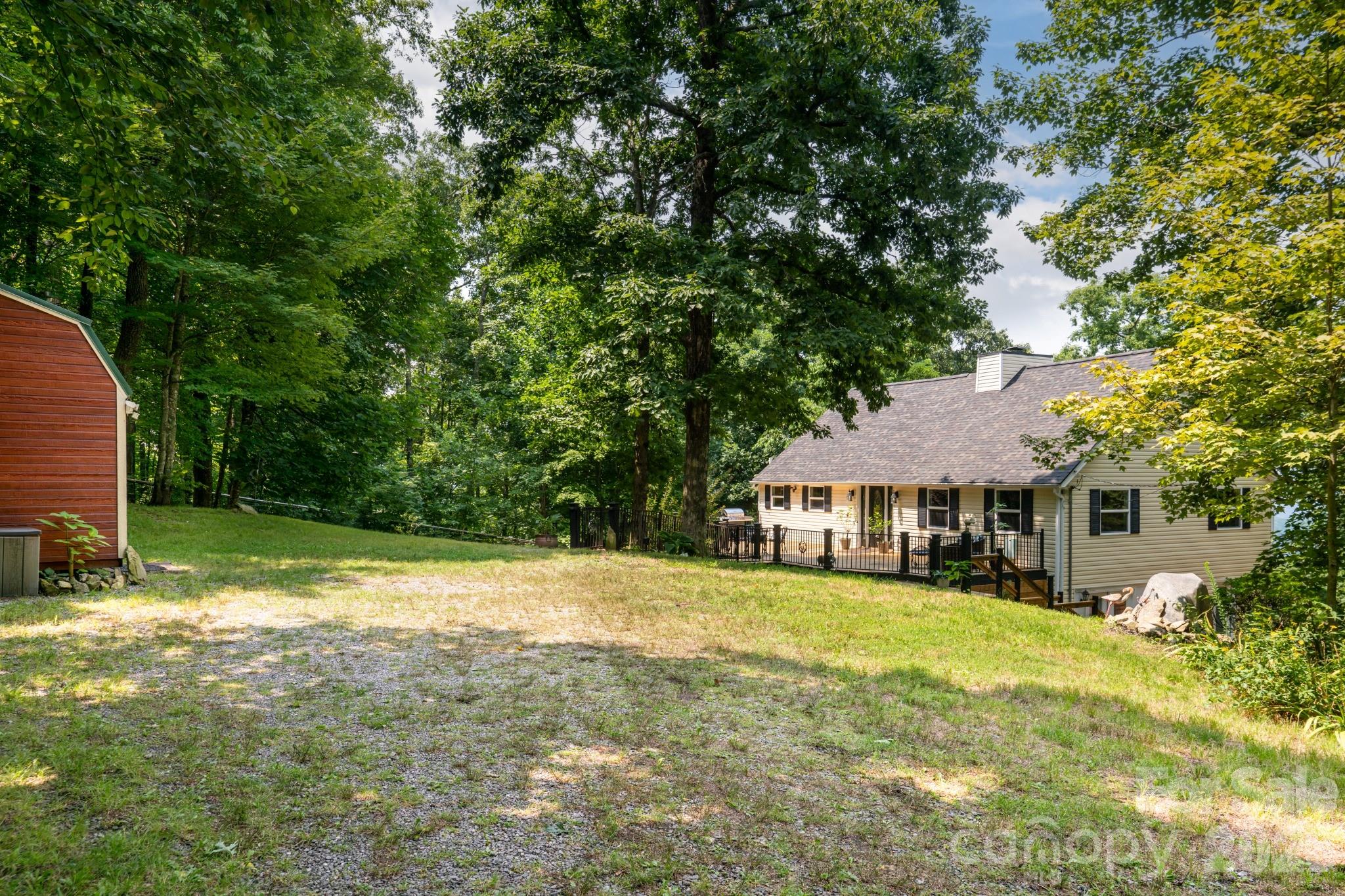 219 Echo Mountain View Road — Fairview