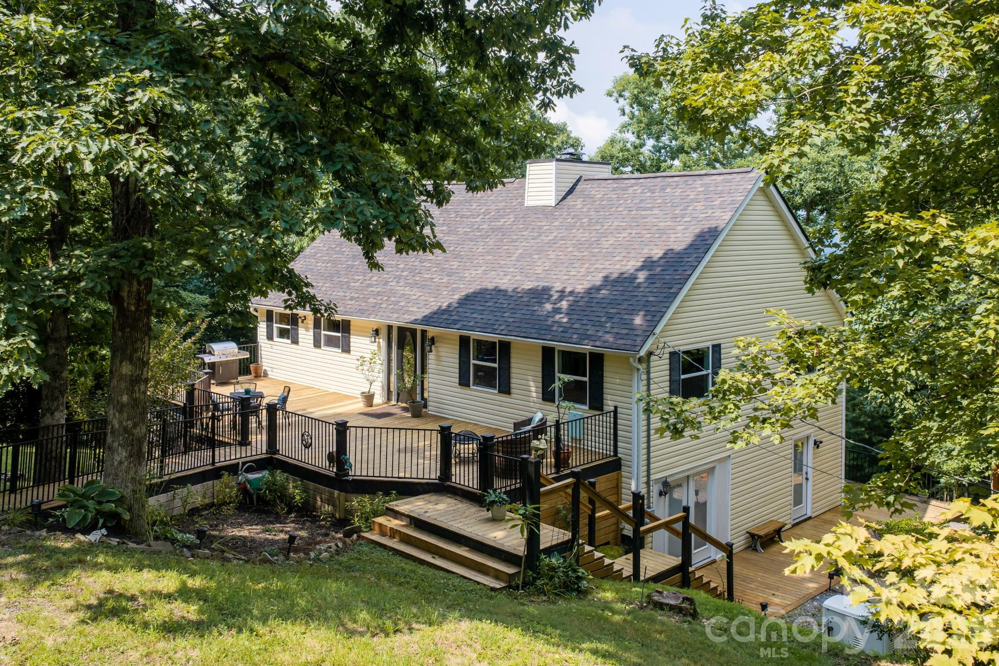 219 Echo Mountain View Road — Fairview