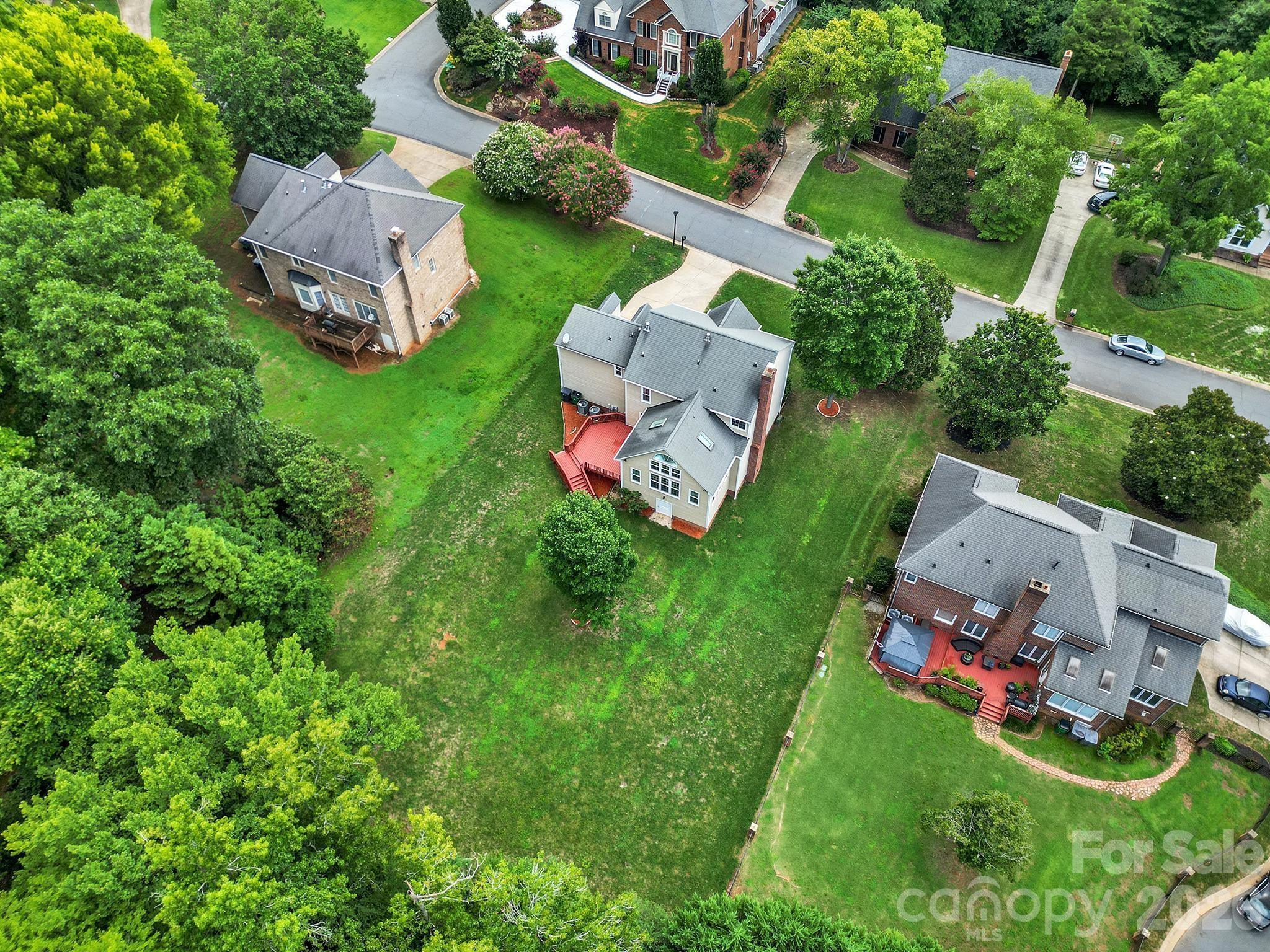 5709 Mallard Grove Road — Charlotte