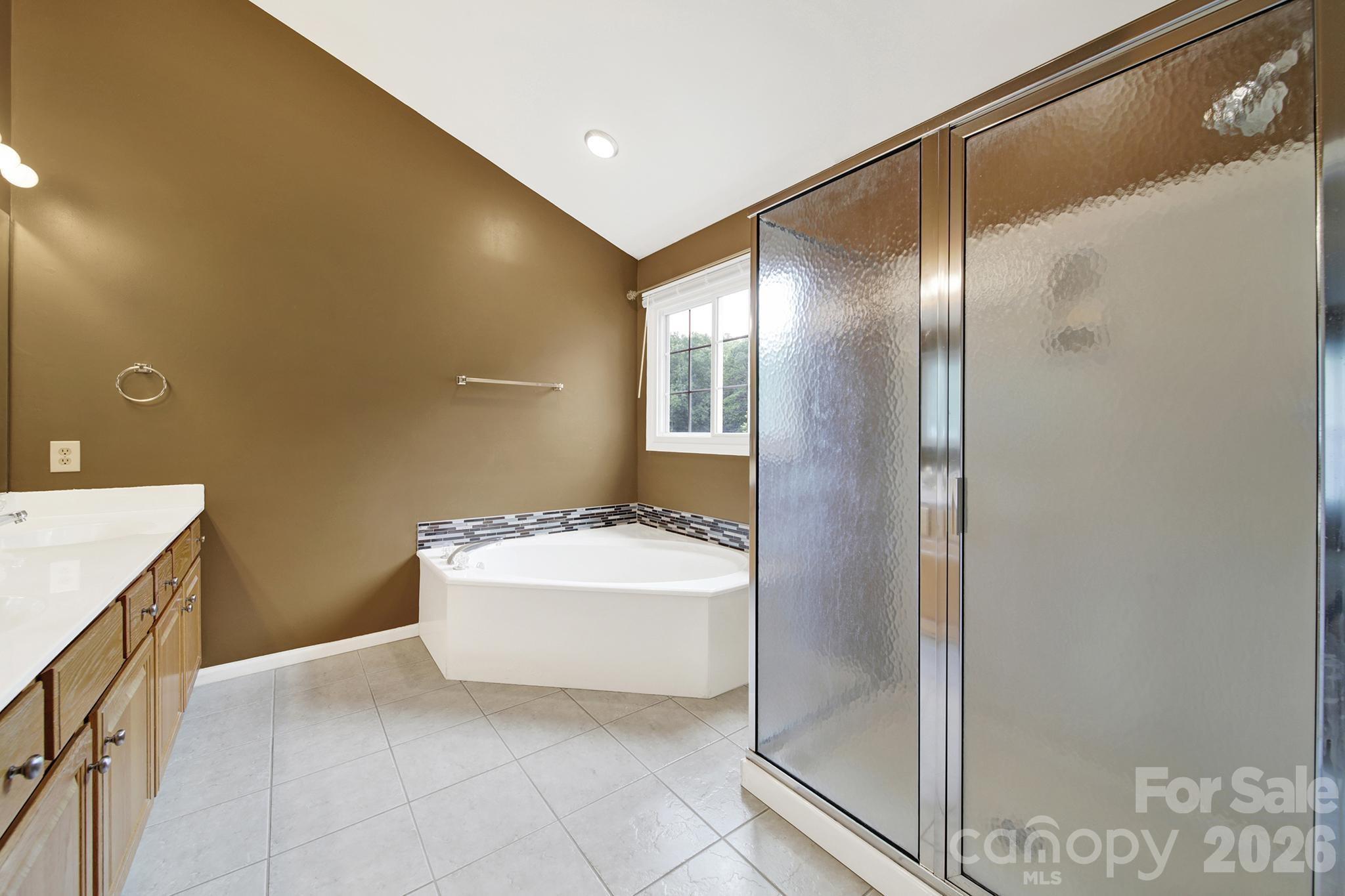 5709 Mallard Grove Road — Charlotte