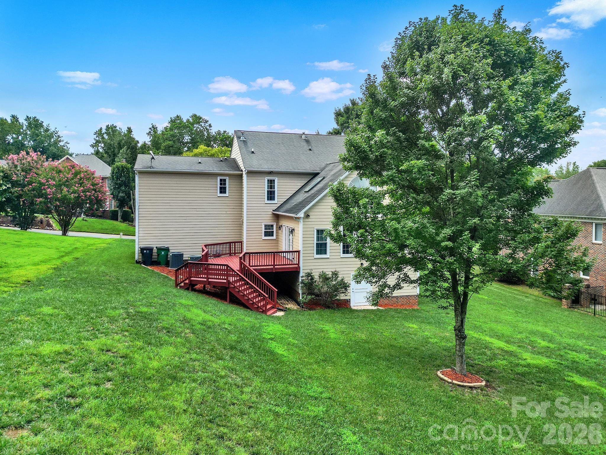 5709 Mallard Grove Road — Charlotte