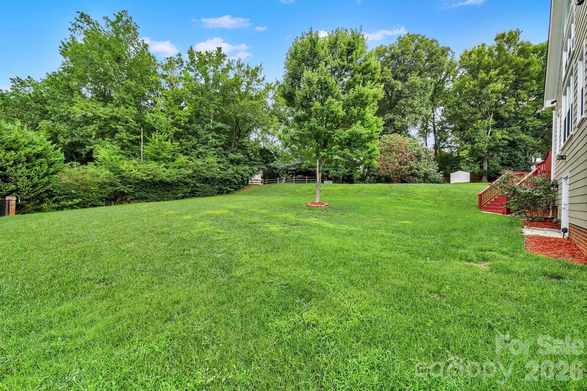 5709 Mallard Grove Road — Charlotte
