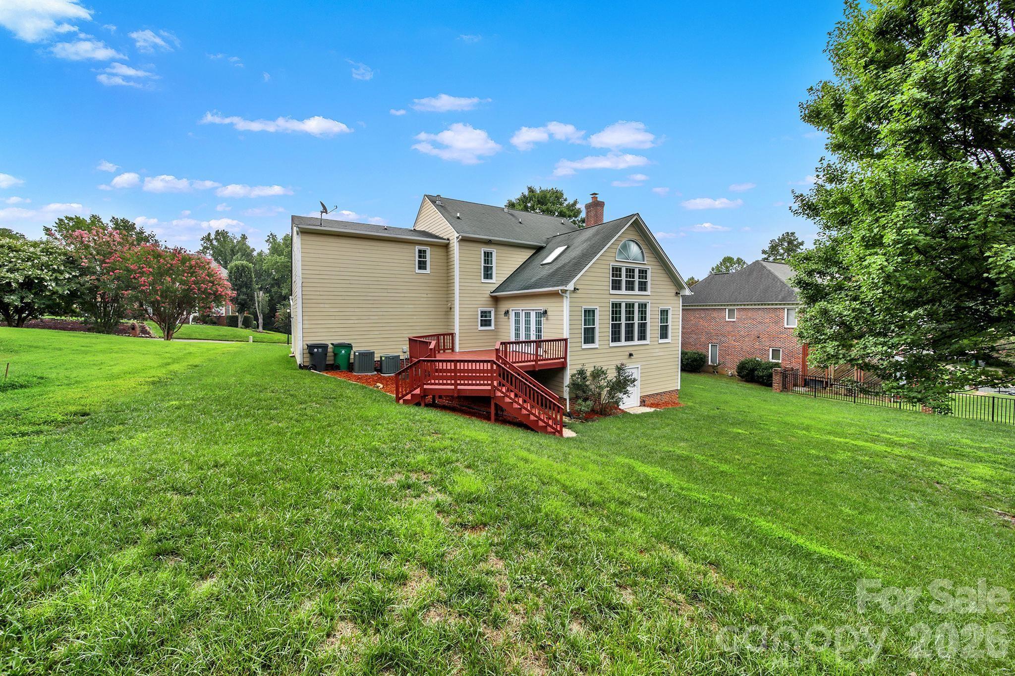 5709 Mallard Grove Road — Charlotte
