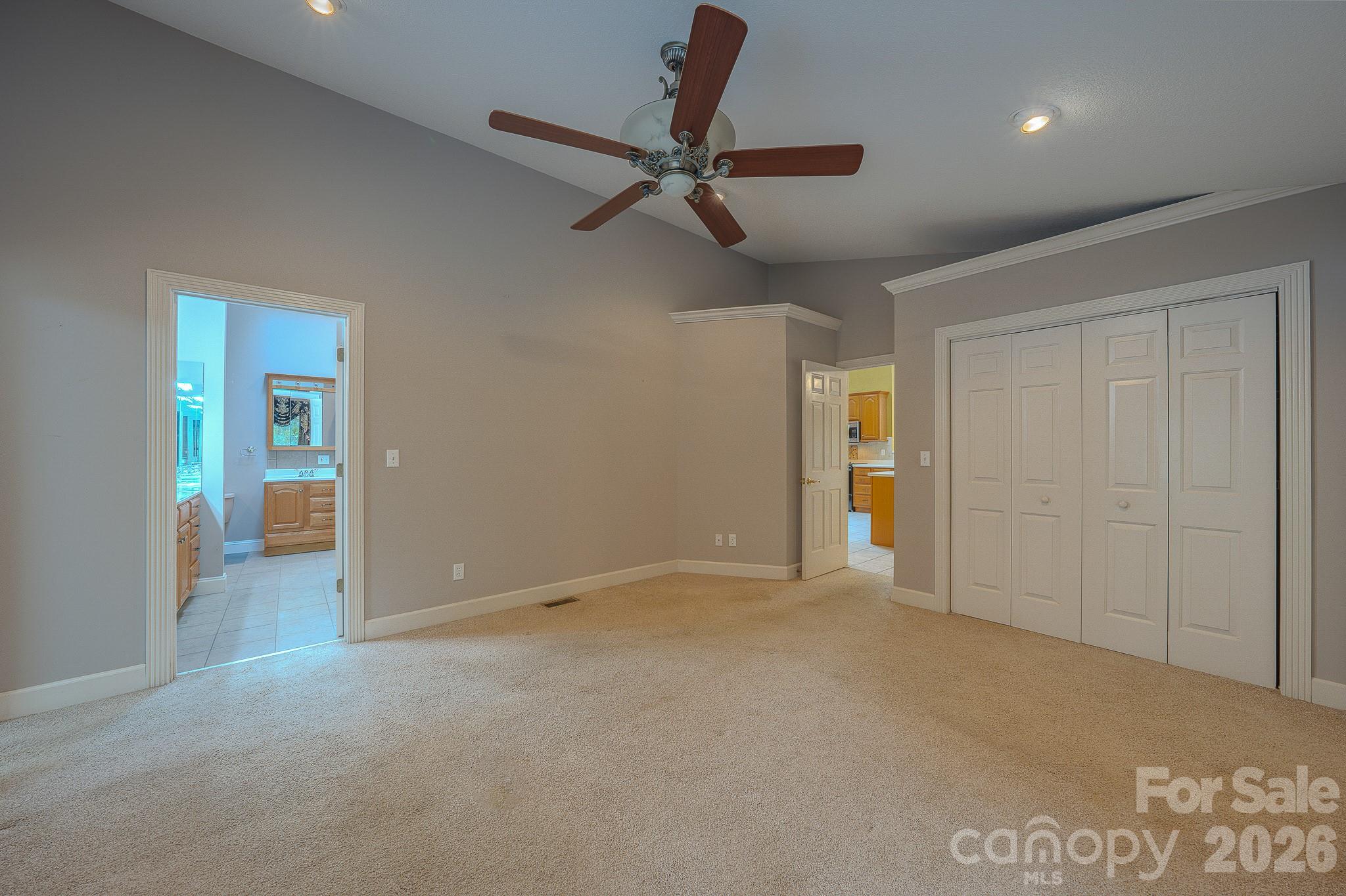 5 Kari Circle — Candler