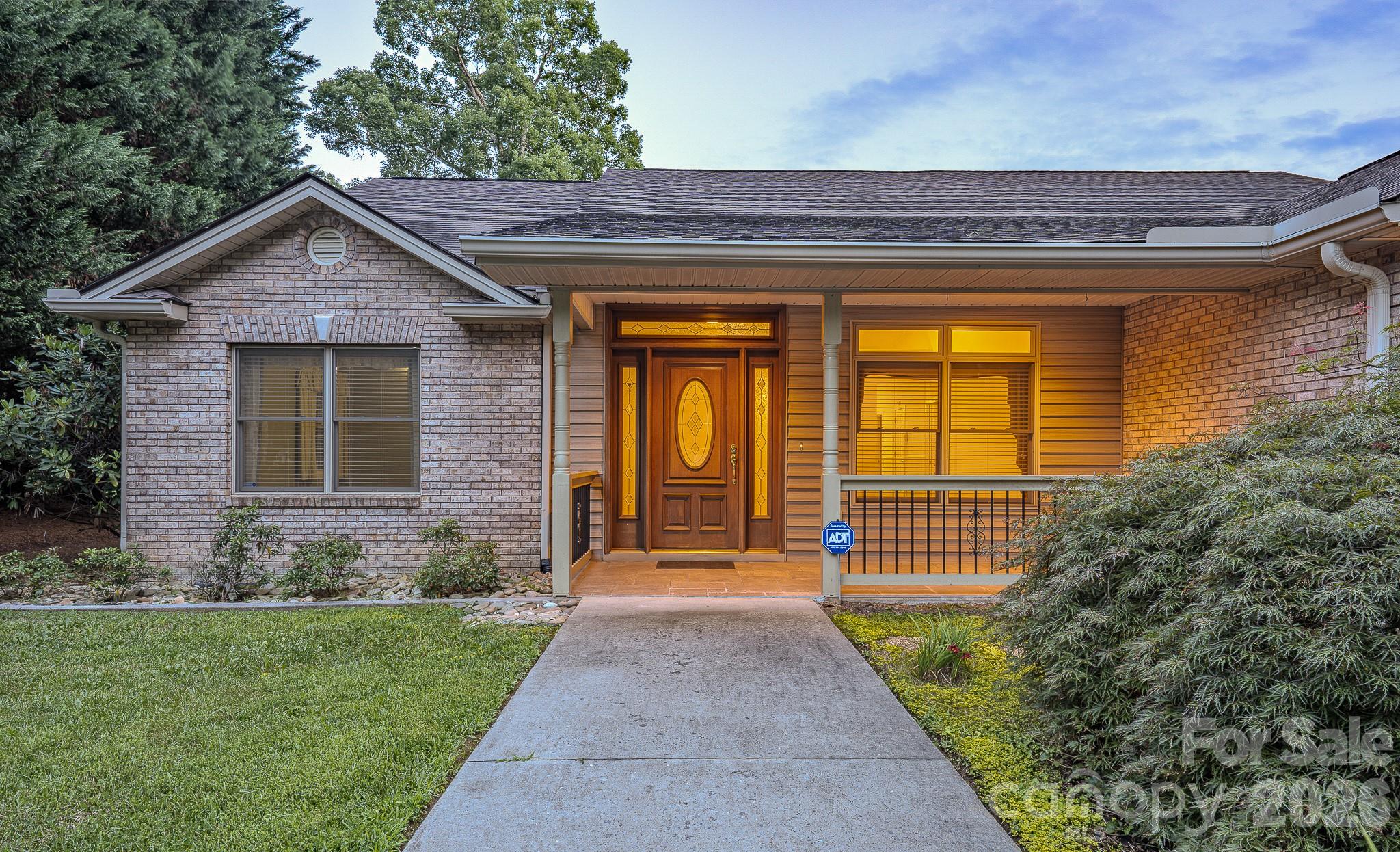 5 Kari Circle — Candler