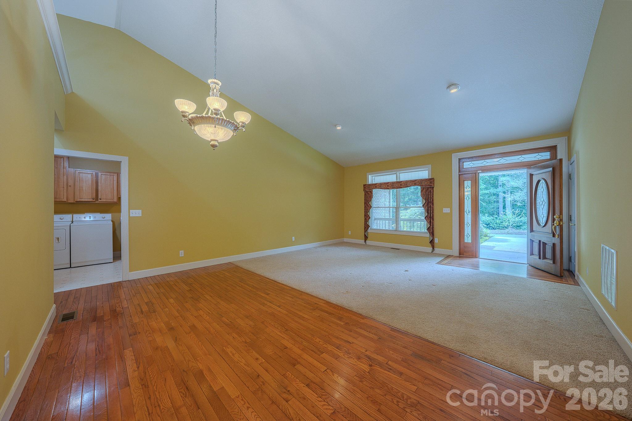 5 Kari Circle — Candler