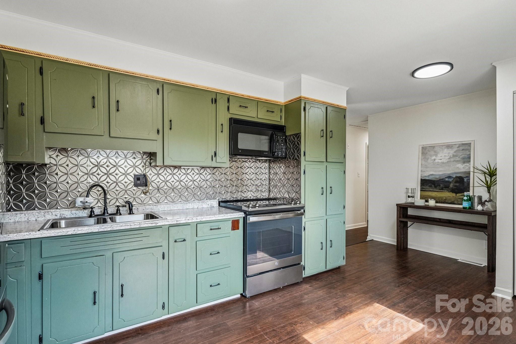 1443 Lynhurst Drive — Gastonia