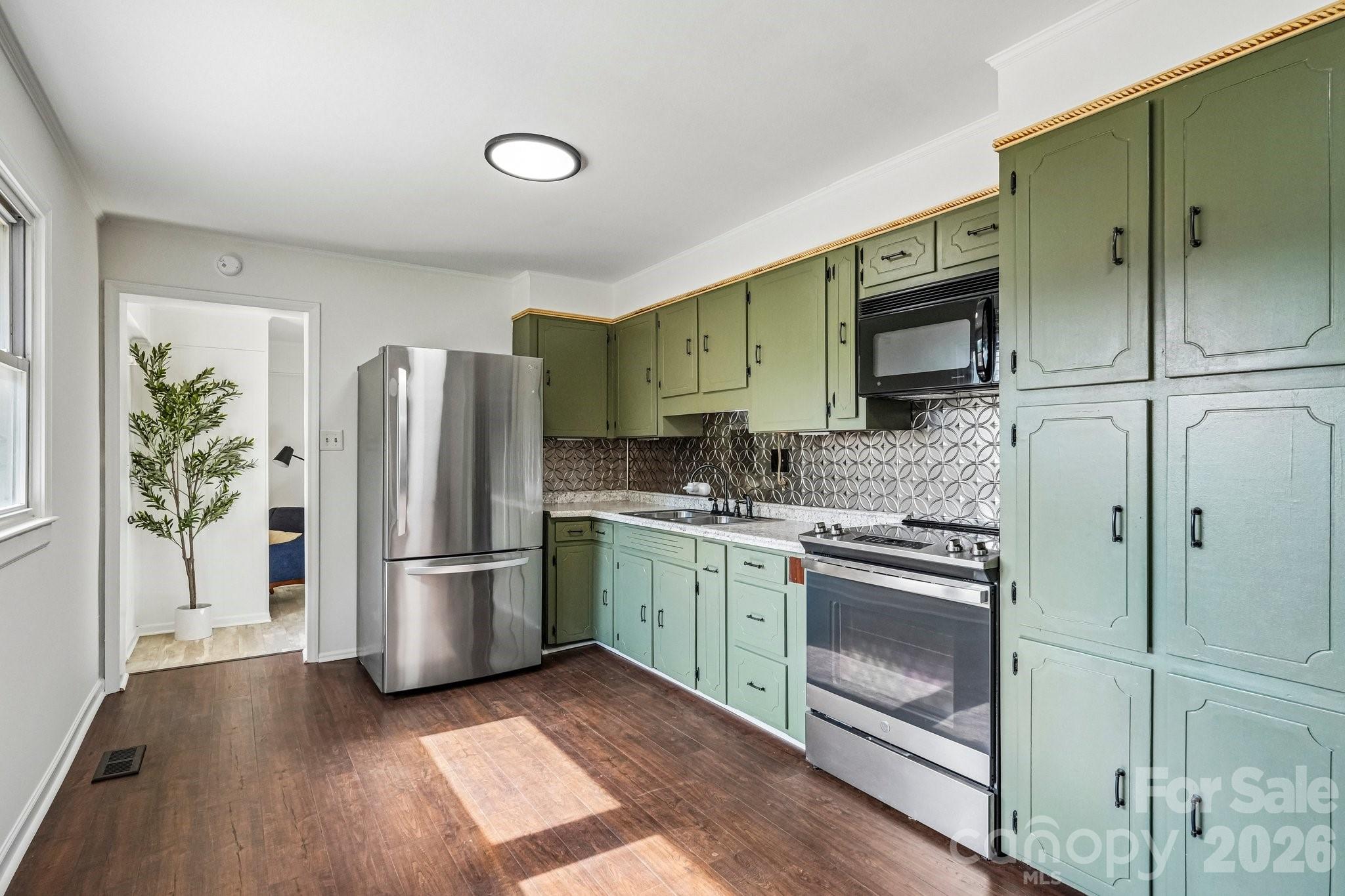 1443 Lynhurst Drive — Gastonia