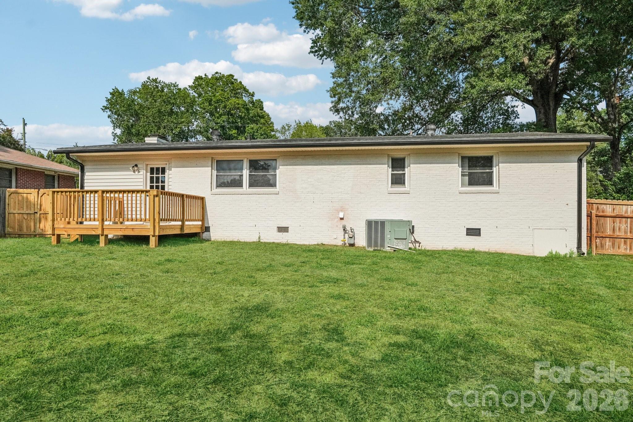 1443 Lynhurst Drive — Gastonia