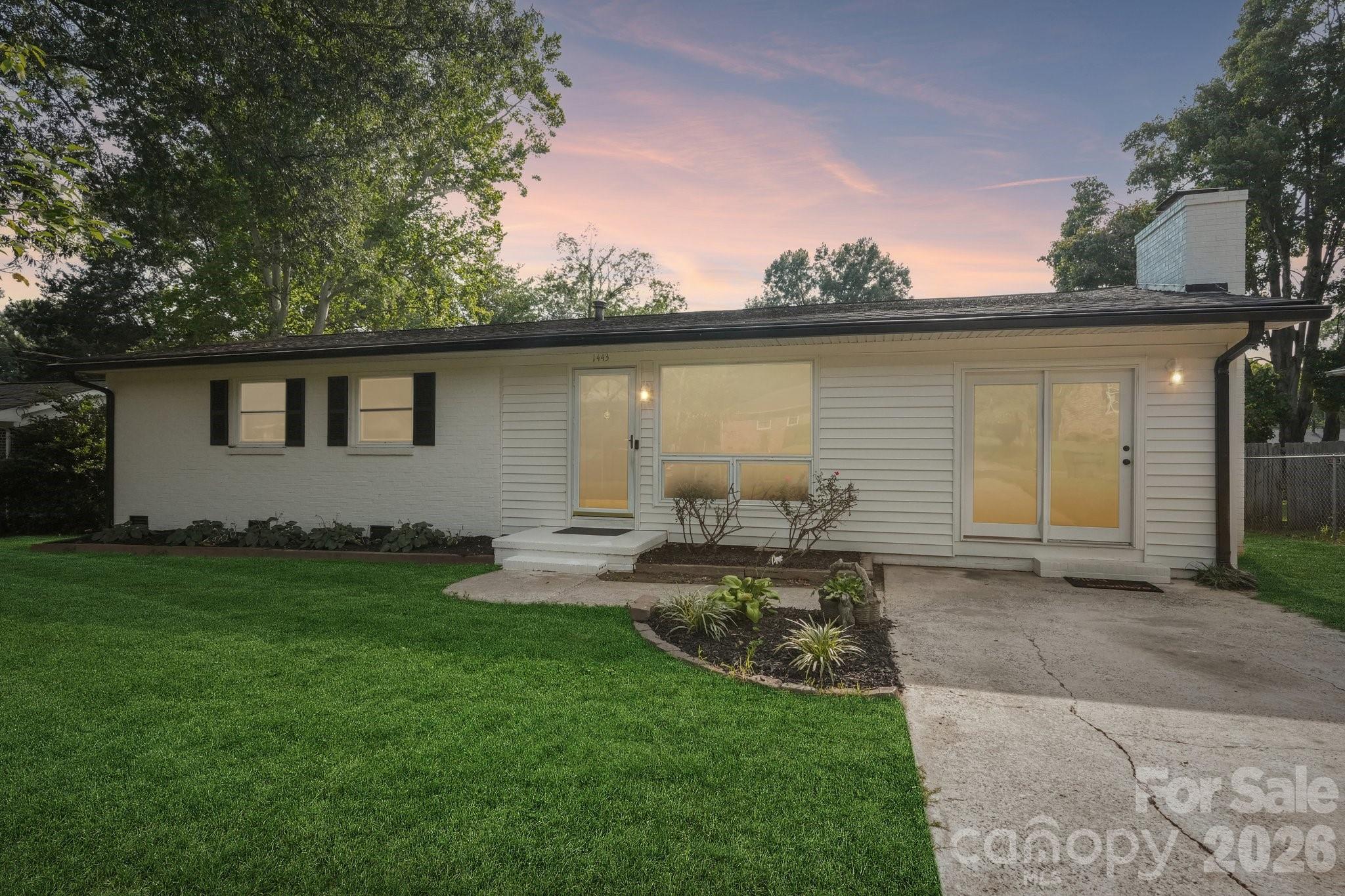 1443 Lynhurst Drive — Gastonia