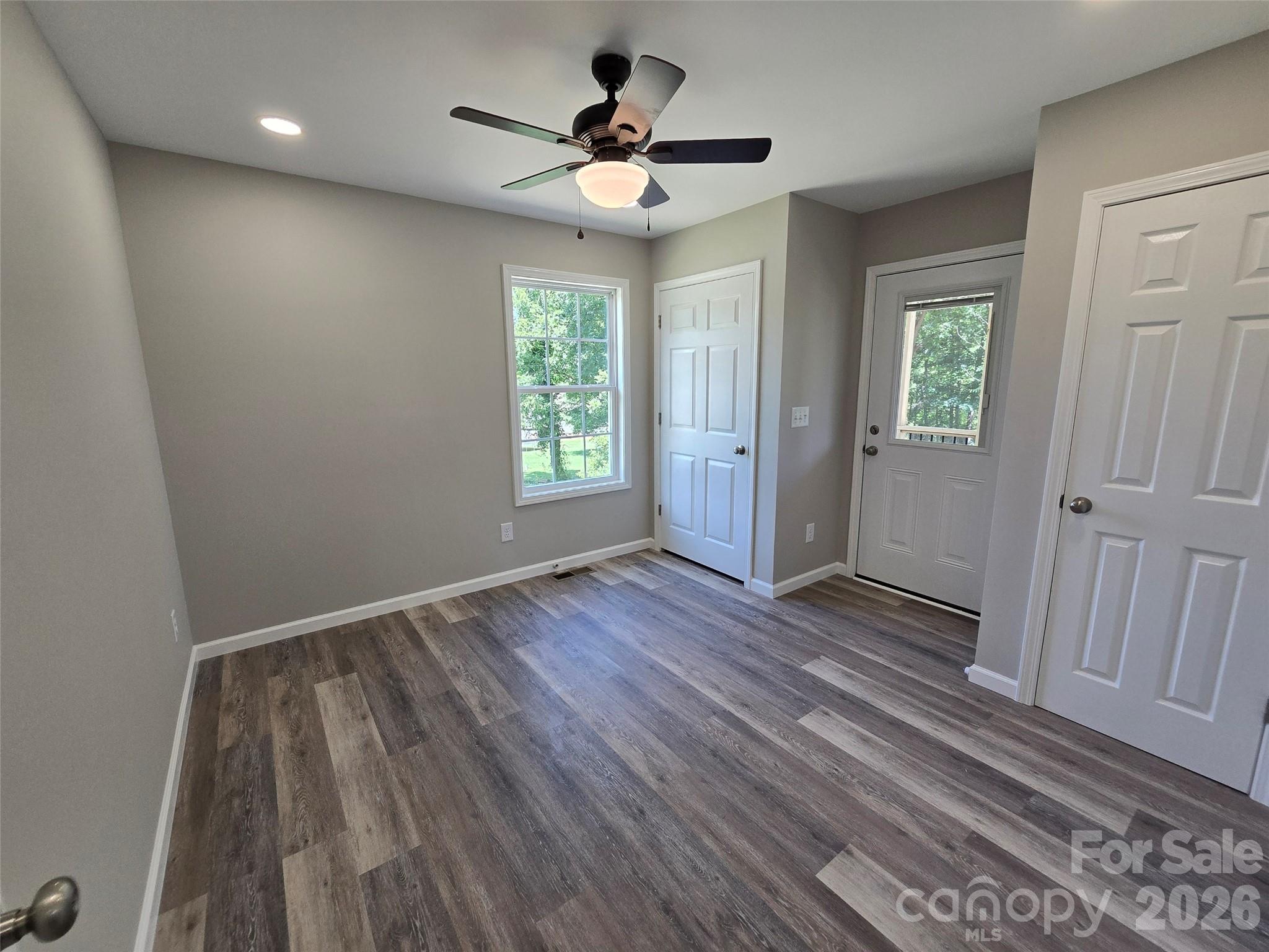 202 W Roswell Street — Troy