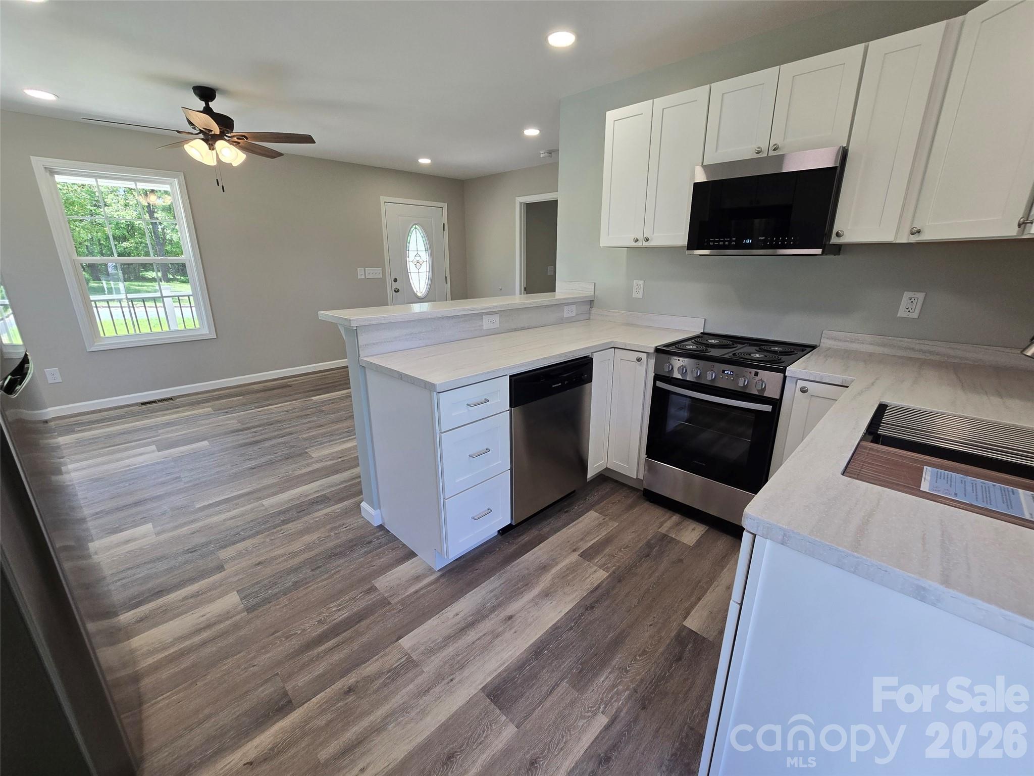 202 W Roswell Street — Troy