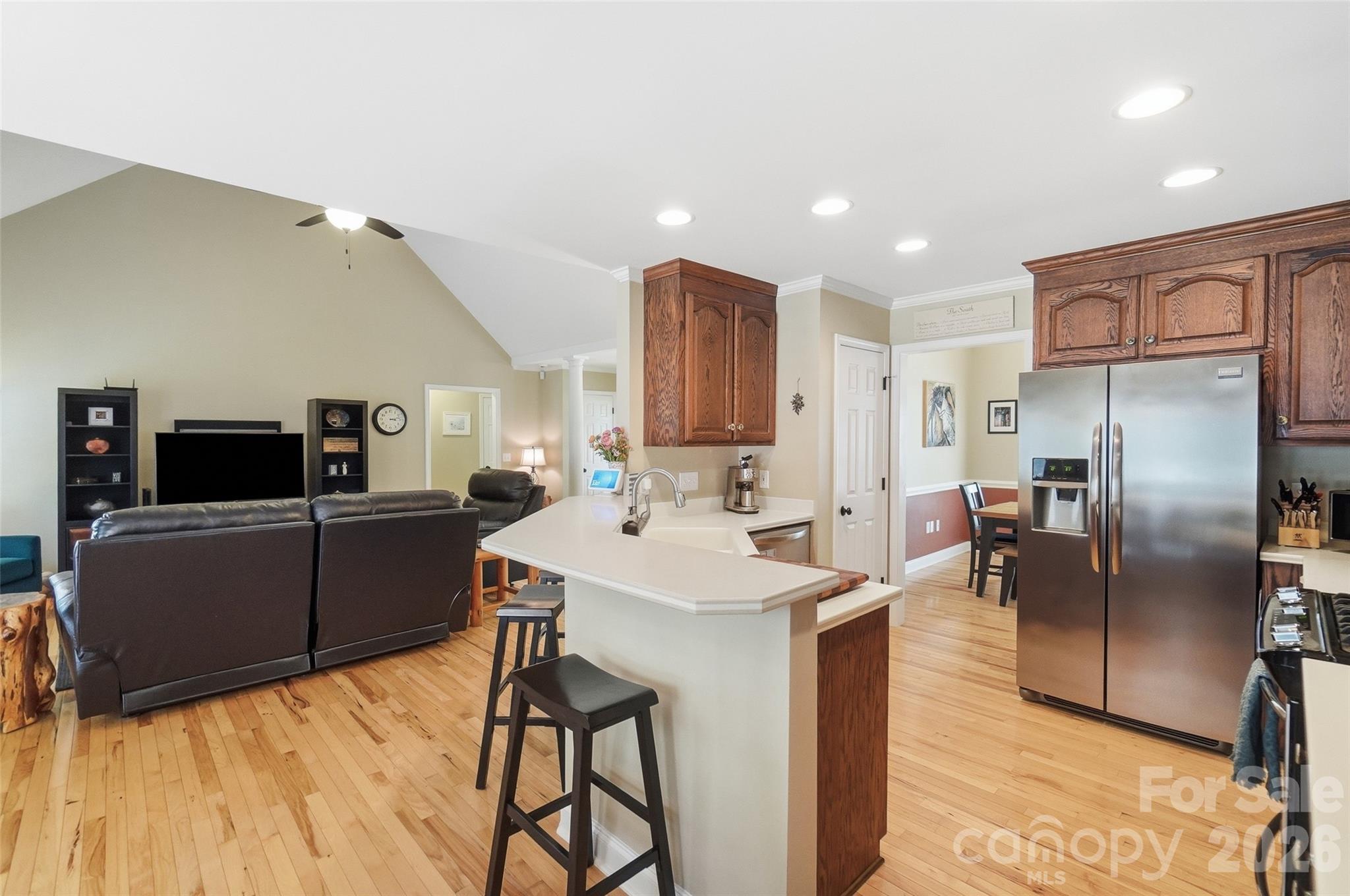 7627 Maple Bluff Lane — Concord
